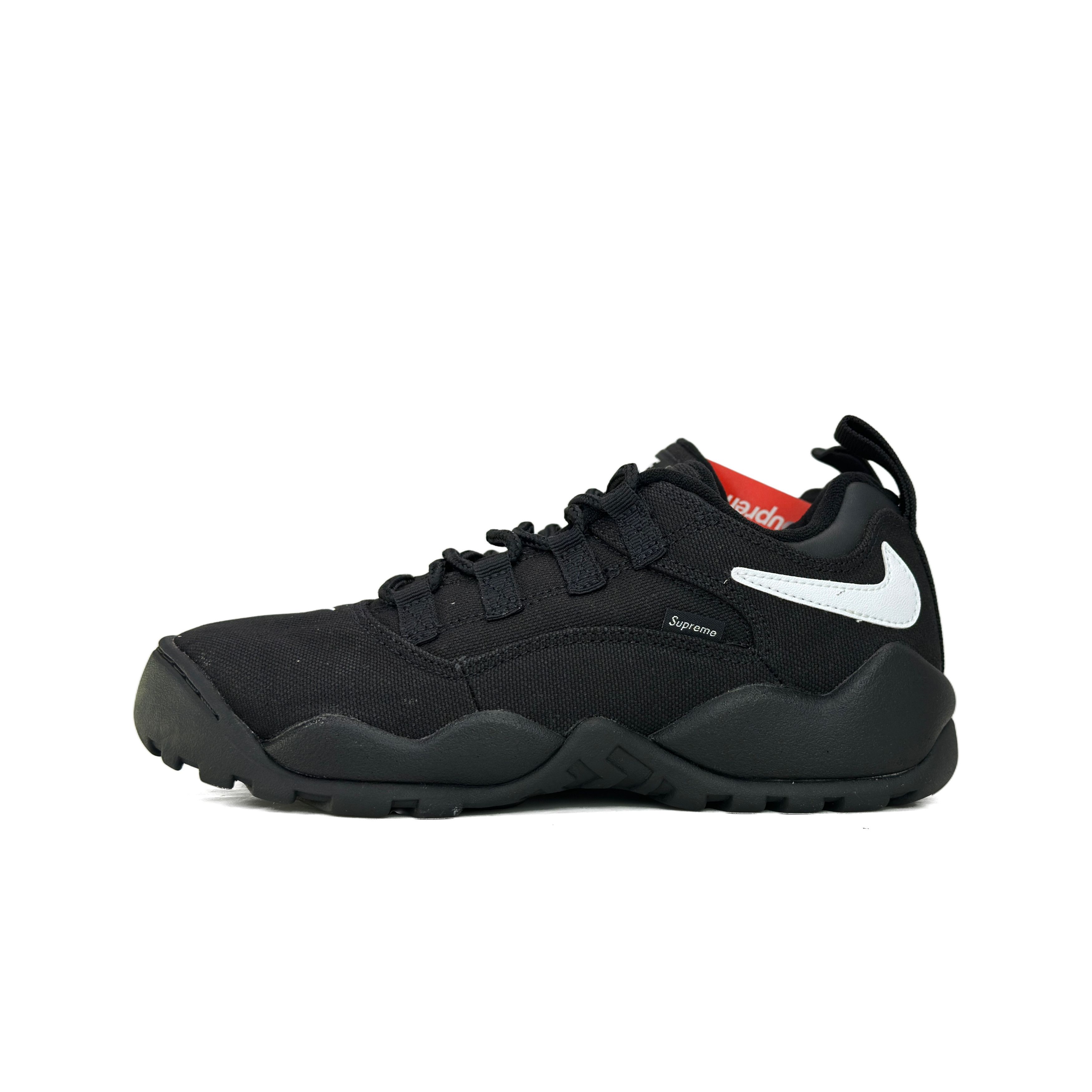 Nike × Supreme Supreme x Nike SB Darwin Low Black Size 7.5 Size US 7.5 / EU 40-41 - 1 Thumbnail