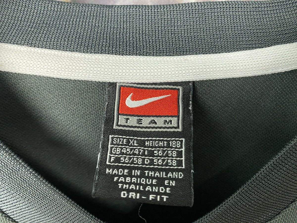 Vintage Men’s Nike Time T-Shirt Vintage Sportswear Size XL Size US XL / EU 56 / 4 - 6 Thumbnail