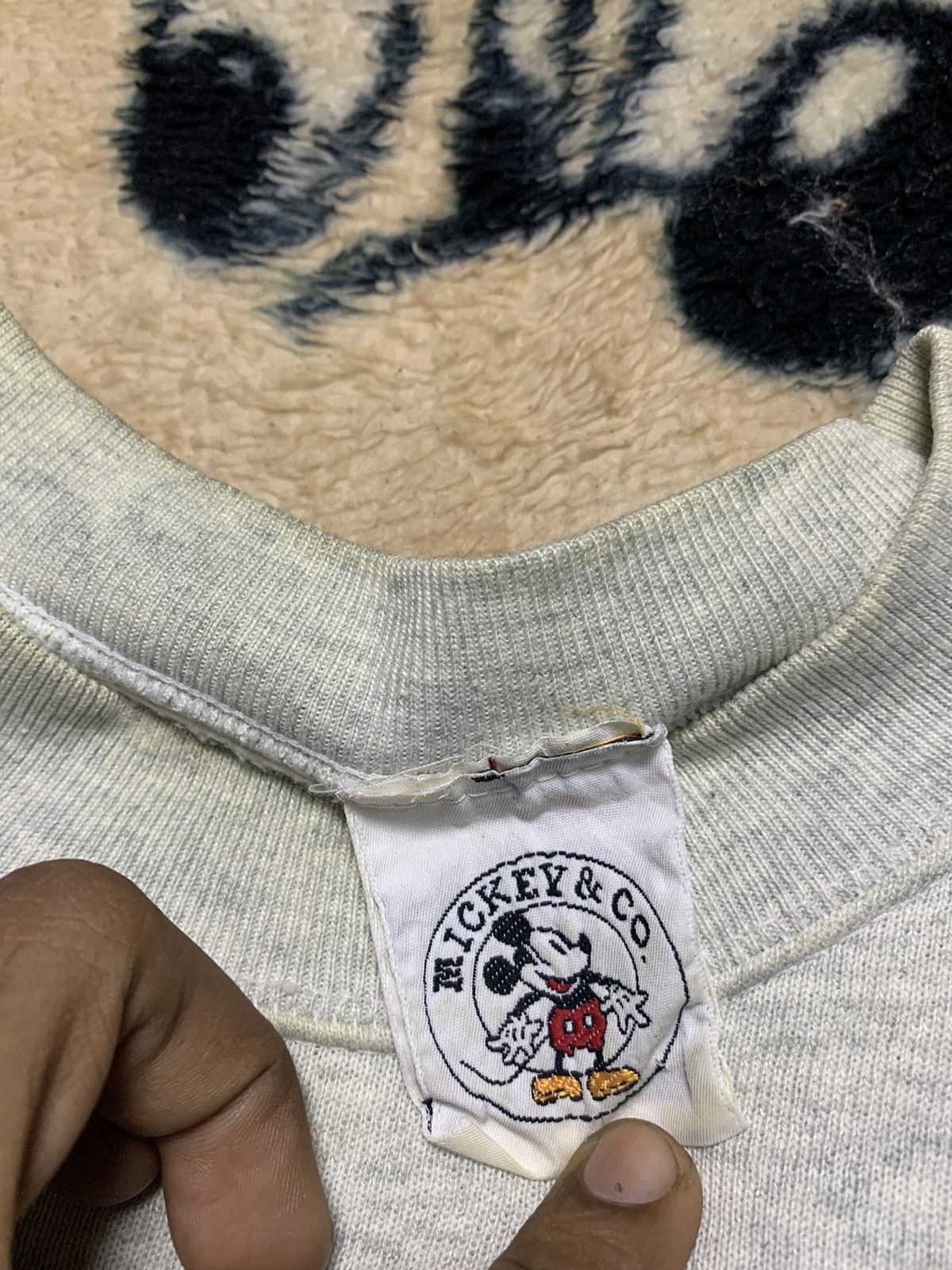 Disney 90s MICKEY MIRROR PRINT CREWNECK RARE Size US L / EU 52-54 / 3 - 8 Thumbnail