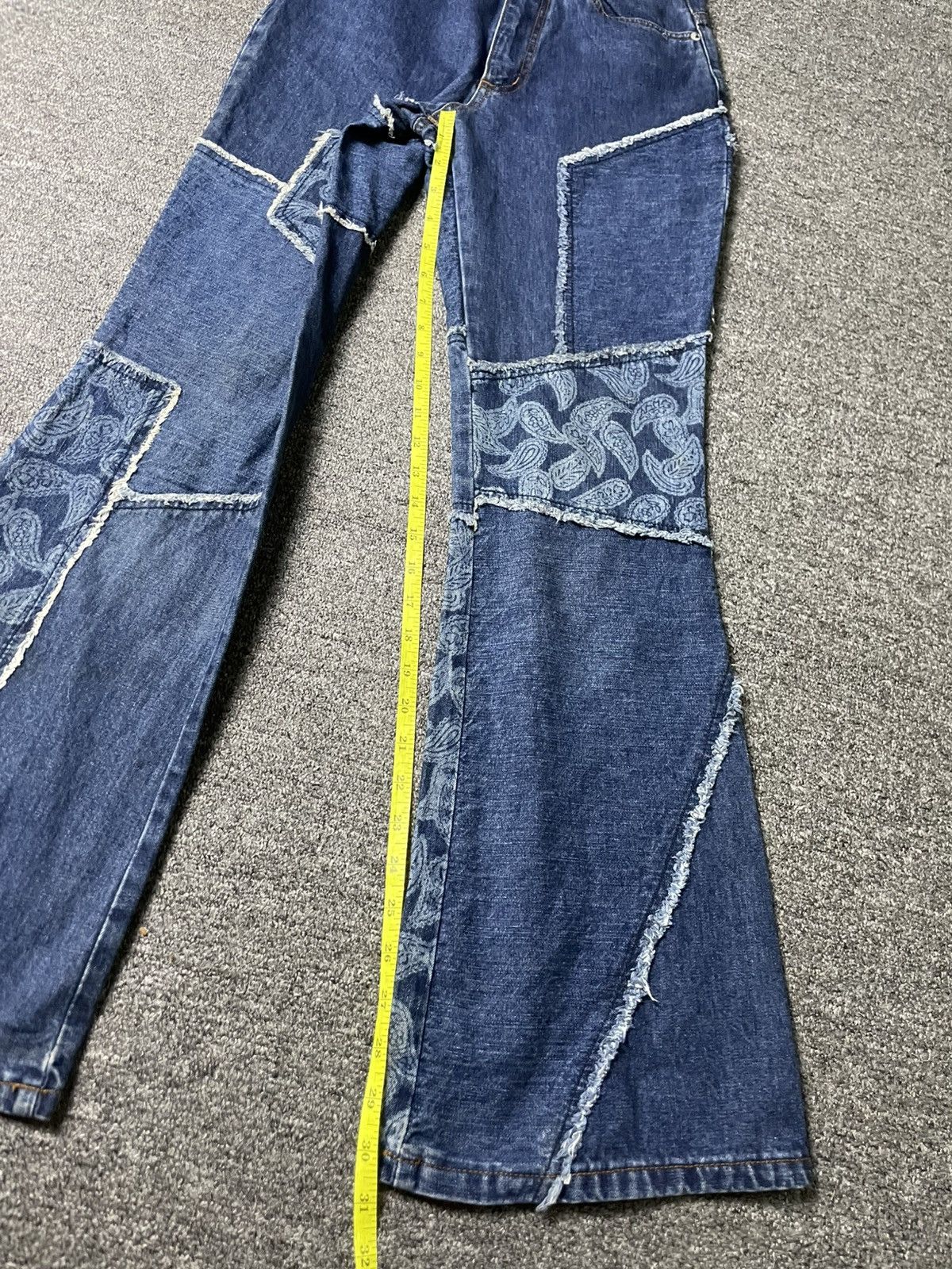 Japanese Brand × Vintage Hysteric Glamour x C.A.T Asymmetrical Patchwork Jeans (90) Size 25" / US 0 / IT 36 - 9 Thumbnail