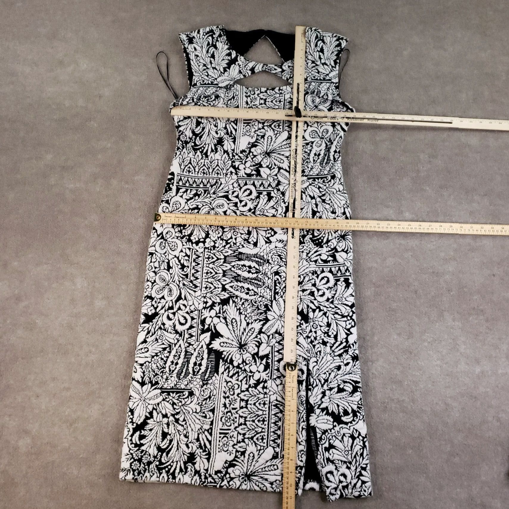 Anthropologie Anthropologie Dress Womens Large Black WhiteKeyhole Cut-Out Midi Jacquard Size L / US 10 / IT 46 - 2 Thumbnail