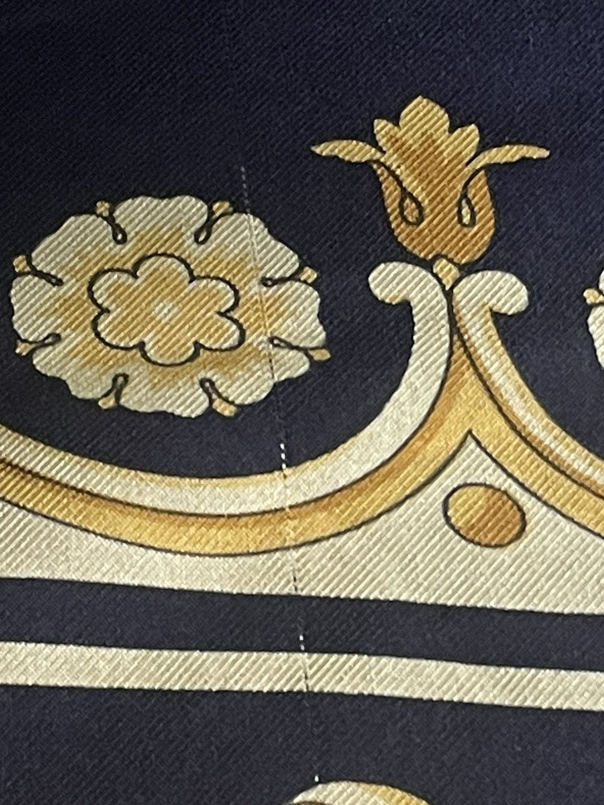 Versace Versace Barocco Silk Scarf Foulard Size ONE SIZE - 6 Thumbnail