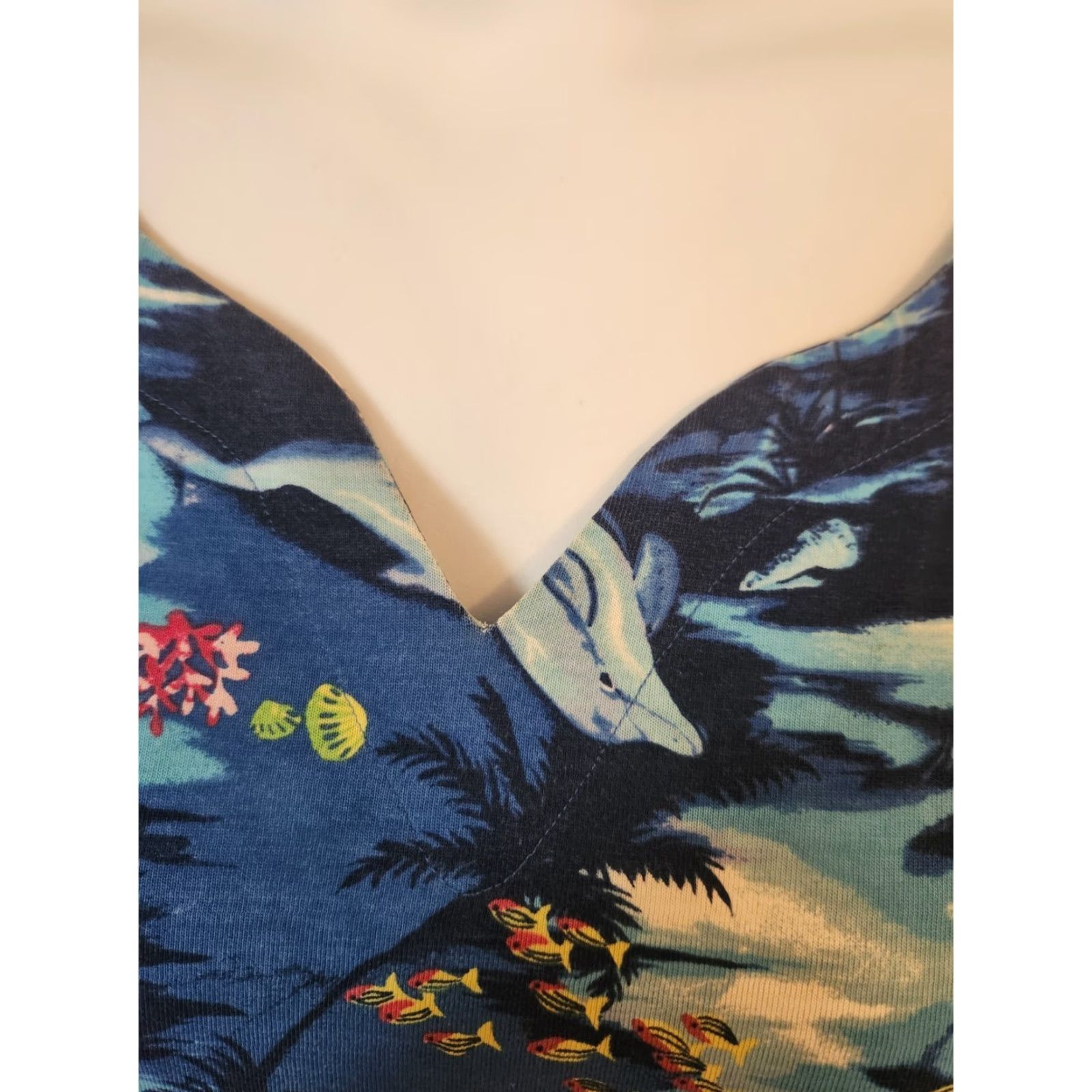 Vintage VINTAGE Fashion Bug Shirt 4X Blue Dolphin Floral Palm Tree Beachy Look Top 90s Womens Girls Mens Size XXL / US 16-18 / IT 52-54 - 3 Thumbnail
