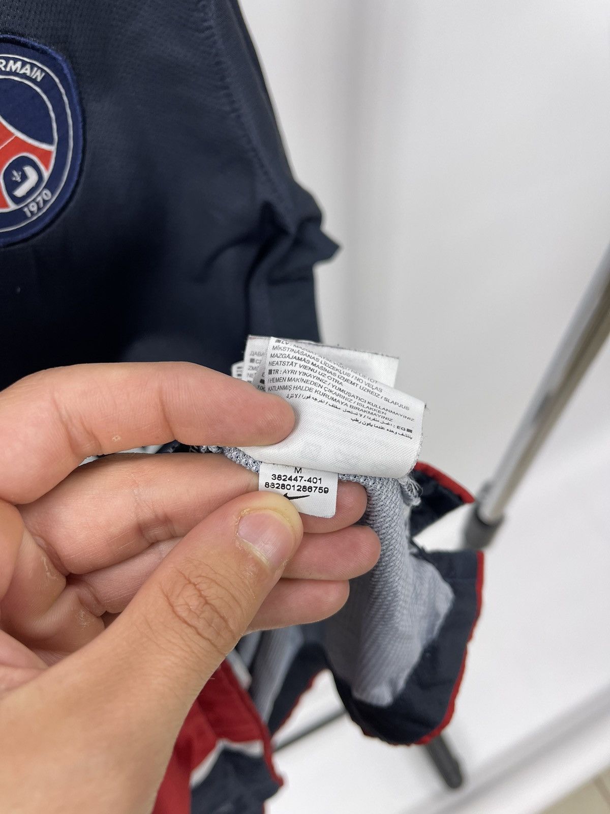 Nike PARIS SAINT GERMAIN 2010 2011 HOME FOOTBALL Size M NIKE Size US M / EU 48-50 / 2 - 7 Thumbnail