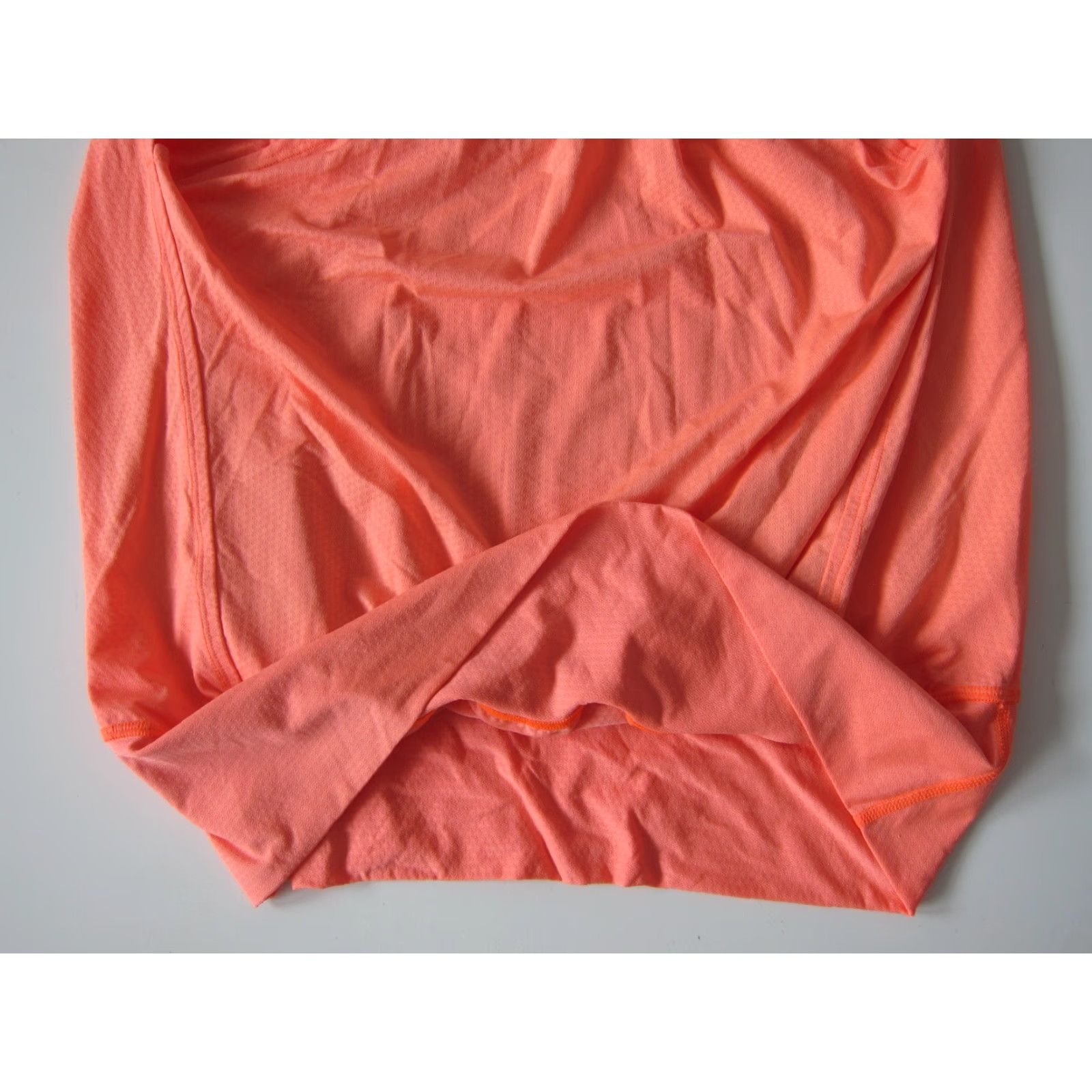 Lululemon Lululemon Orange Blue Stripe Sport Bra Racerback Yoga Run Workout Tank Top S Size S / US 4 / IT 40 - 5 Thumbnail