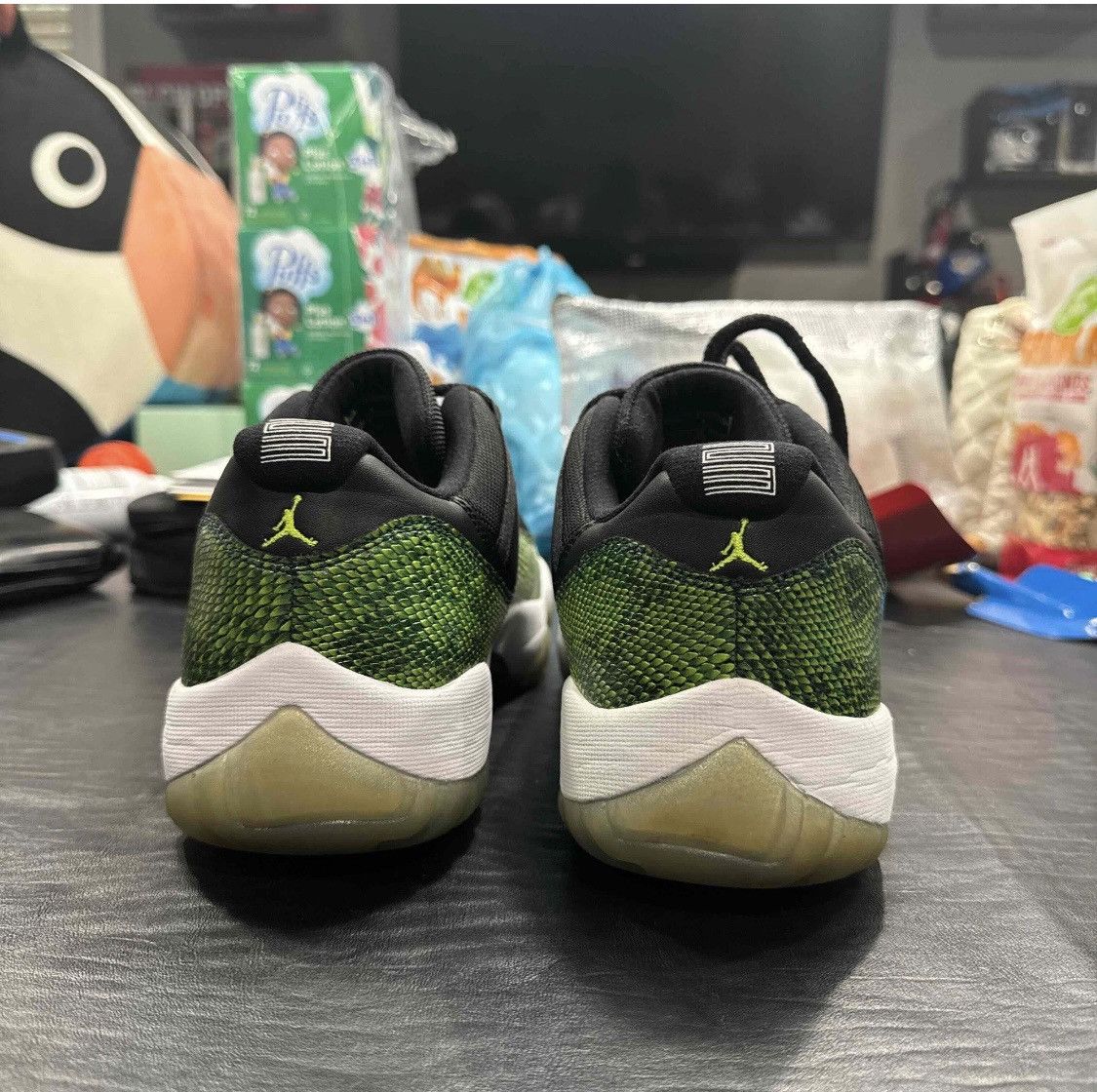Jordan Brand Jordan 11 Low Snake Skin Green Size US 11.5 / EU 44-45 - 4 Thumbnail