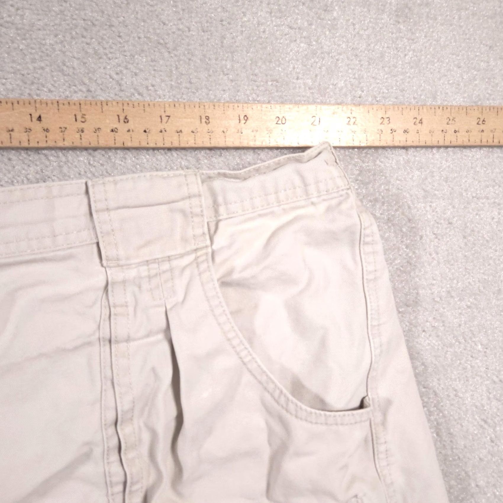 Vintage Cargo Shorts Mens 46 Beige Multi Pocket Casual Outdoor Utility Relaxed Fit Comfort Pants Size US 38 / EU 54 - 3 Thumbnail
