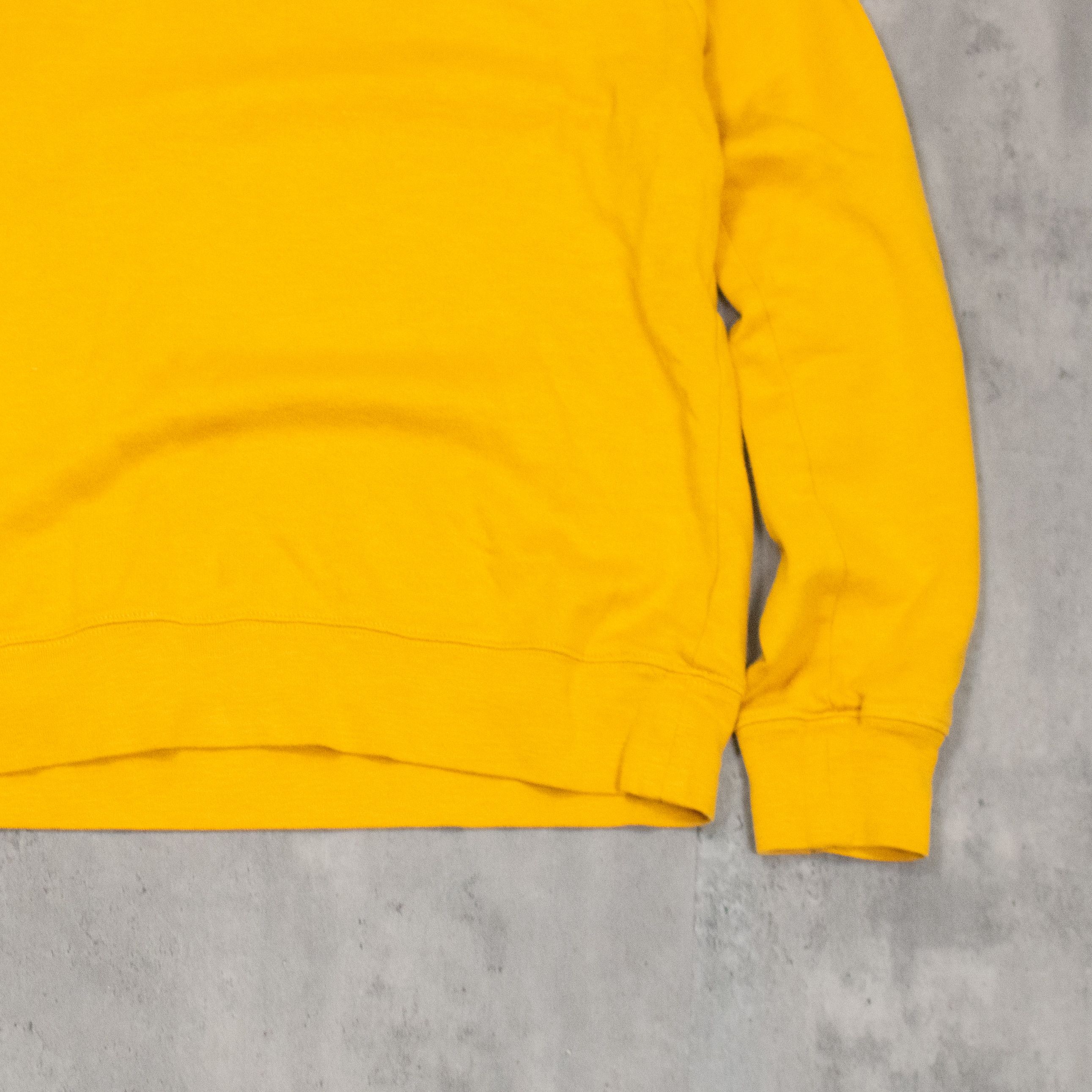 Club Monaco Club Monaco Mustard Yellow Ragland Blank Crewneck Sweater Size US S / EU 44-46 / 1 - 3 Thumbnail