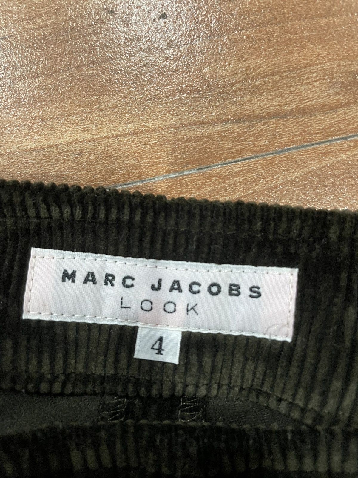 Marc Jacobs Marc Jacobs Look Mini Skirt Size 29" - 5 Thumbnail