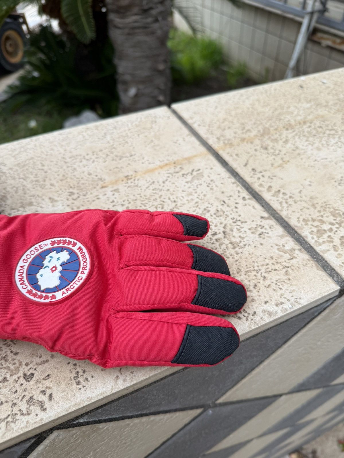 Canada Goose Canada Goose Gloves Red Size ONE SIZE - 3 Thumbnail