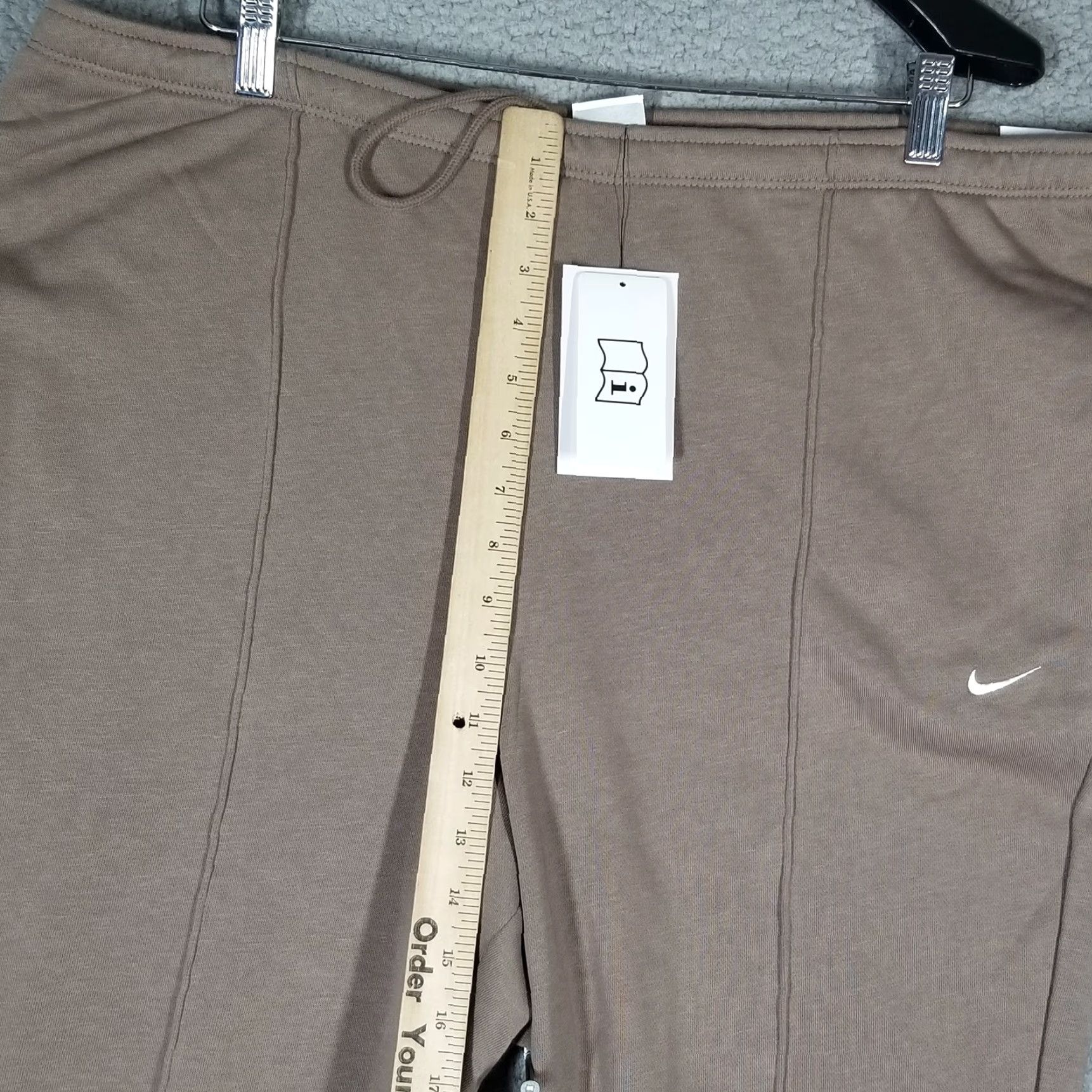 Nike Nike Pants Womens XL Brown Slim Fit High Rise Full Length Athletic FN2434-233 Size 40" / US 18 - 6 Thumbnail