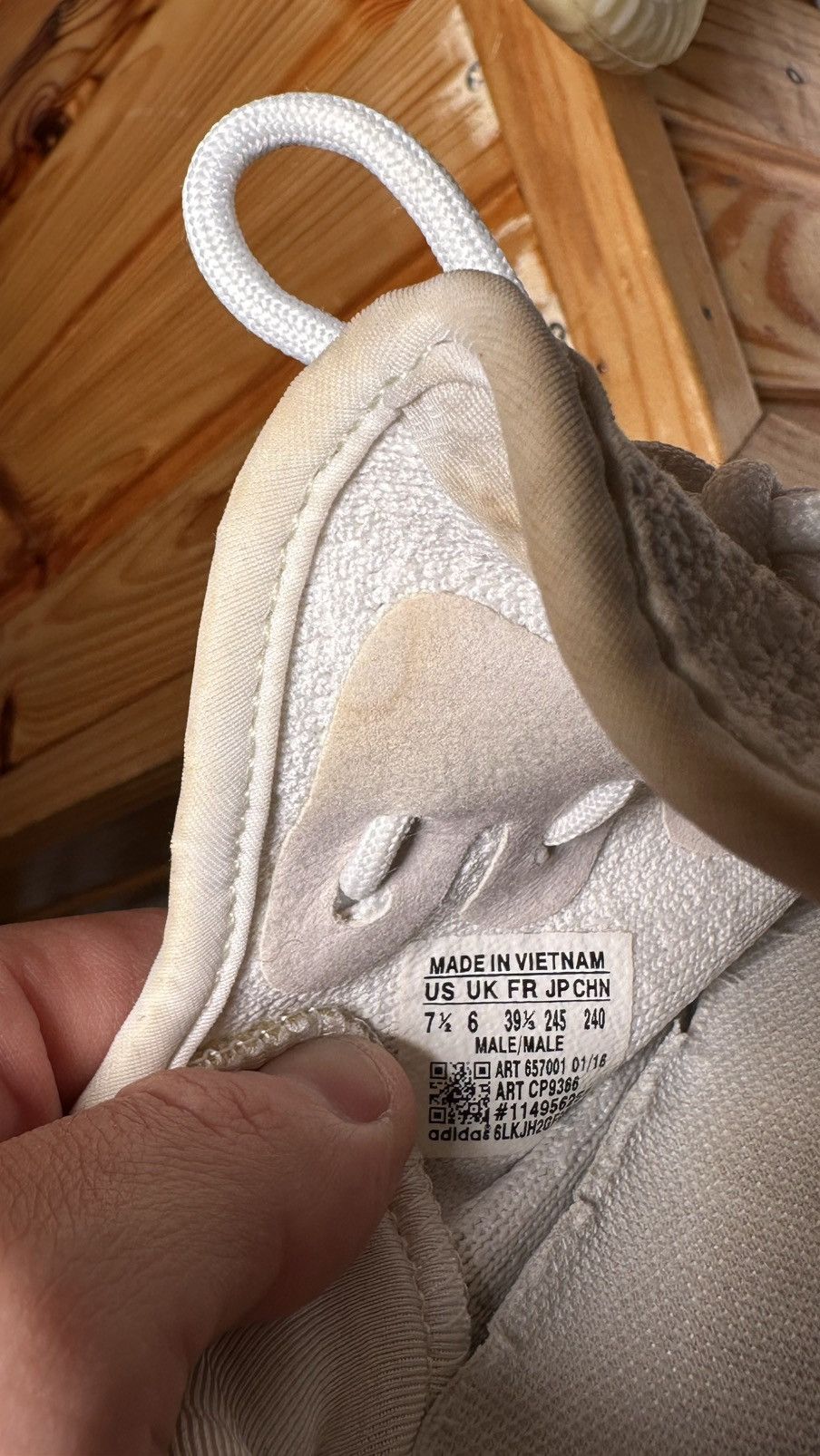 Adidas × Yeezy Adidas Yeezy 350 v2 triple white🔥🔥 Size US 7.5 / EU 40-41 - 17 Thumbnail