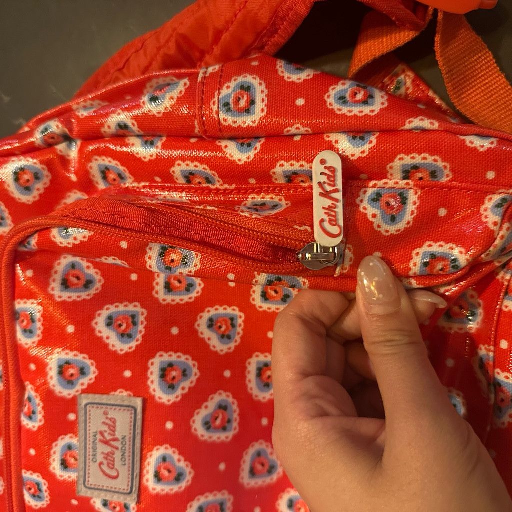 Jordan Brand Cath Kidston Lace Hearts Large Rucksack Backpack in Red Size ONE SIZE - 6 Thumbnail