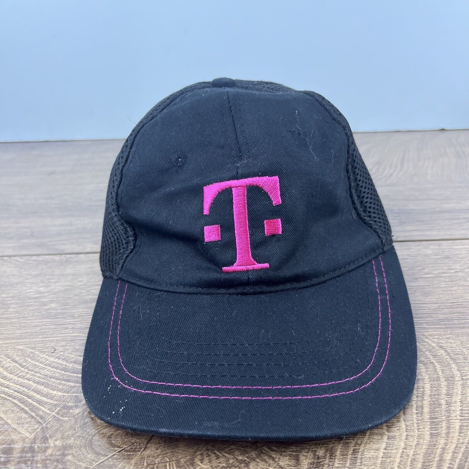 Other T Mobile Black Hat T Mobile Baseball Adjustable Hat Black Ha Size ONE SIZE - 2 Thumbnail