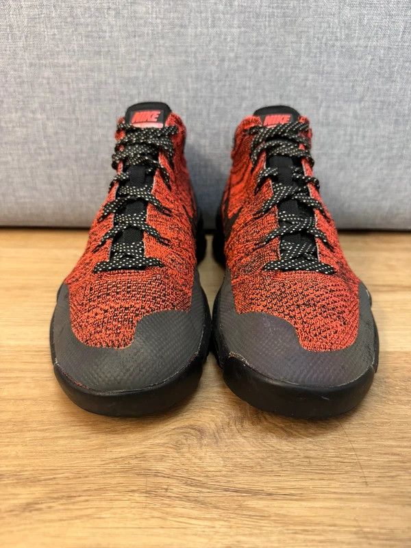Nike Nike Flyknit Trainer Trnr Chukka FSB Bright Crimson size 43 Size US 10 / EU 43 - 5 Thumbnail