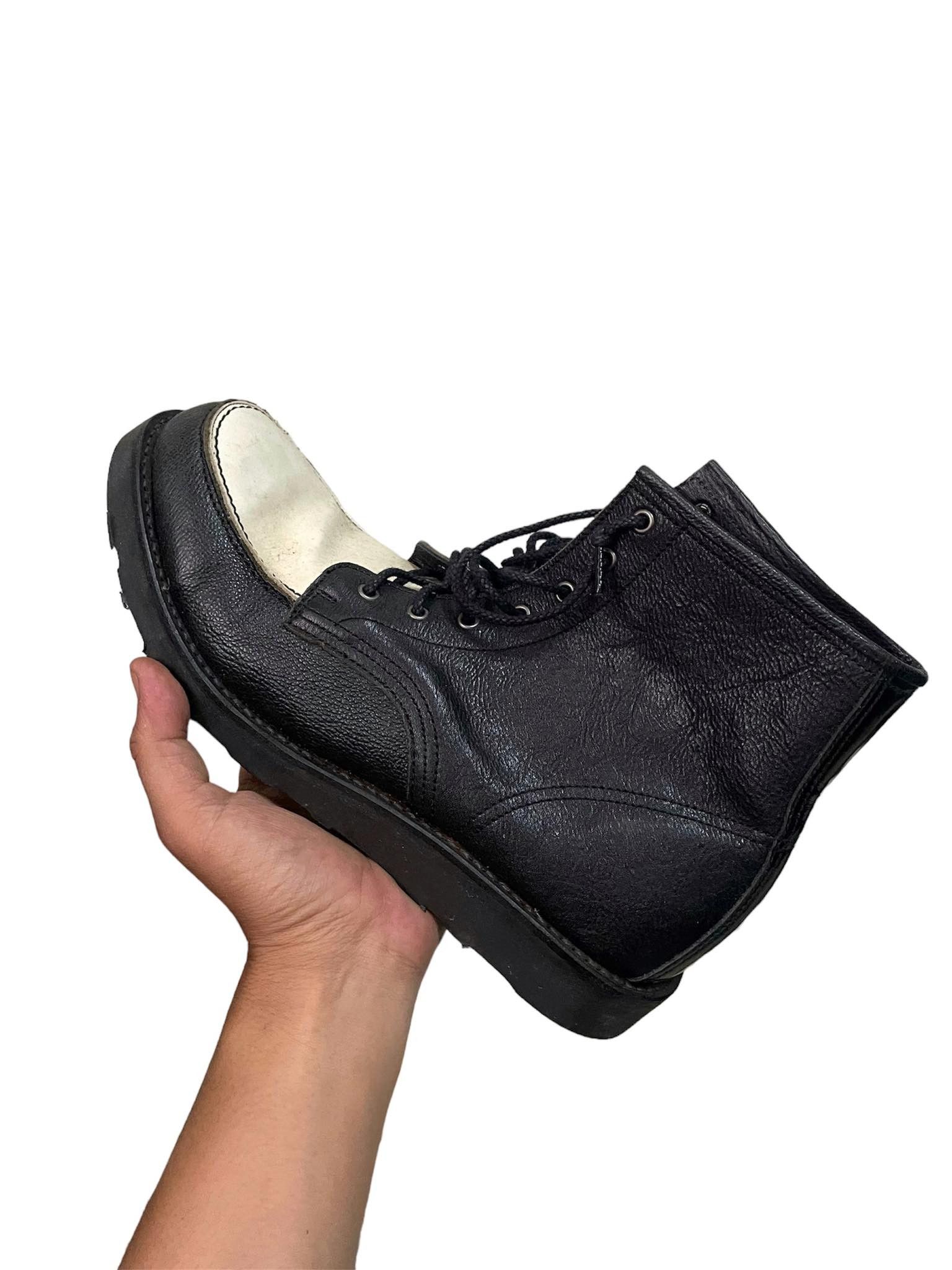 Japanese Brand QNINE(9) two tones color boot VIBRAM sole Size US 10 / EU 43 - 1 Thumbnail