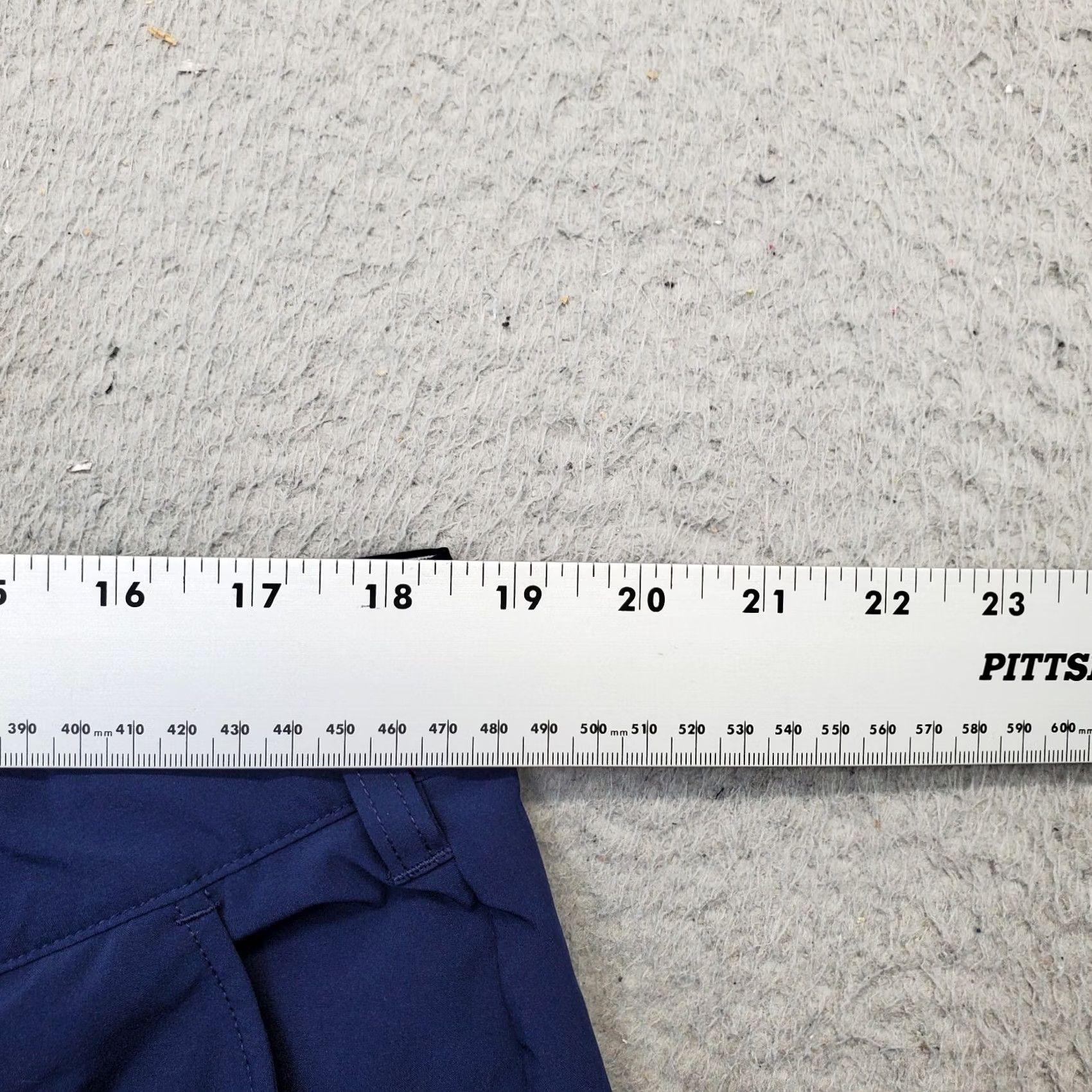 Vintage TGW Chino Shorts Mens 40 Navy Thermal Lined Slash Pockets Low Waist Regular Fit Size US 40 / EU 56 - 3 Thumbnail