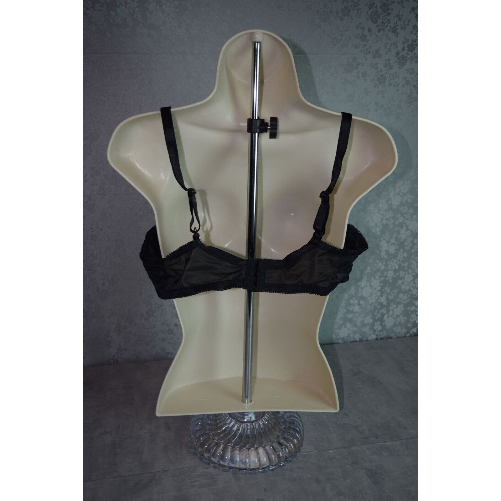 Vintage Impressions Black Embroidered Lace Underwire Bra SZ 40C Size ONE SIZE - 3 Thumbnail