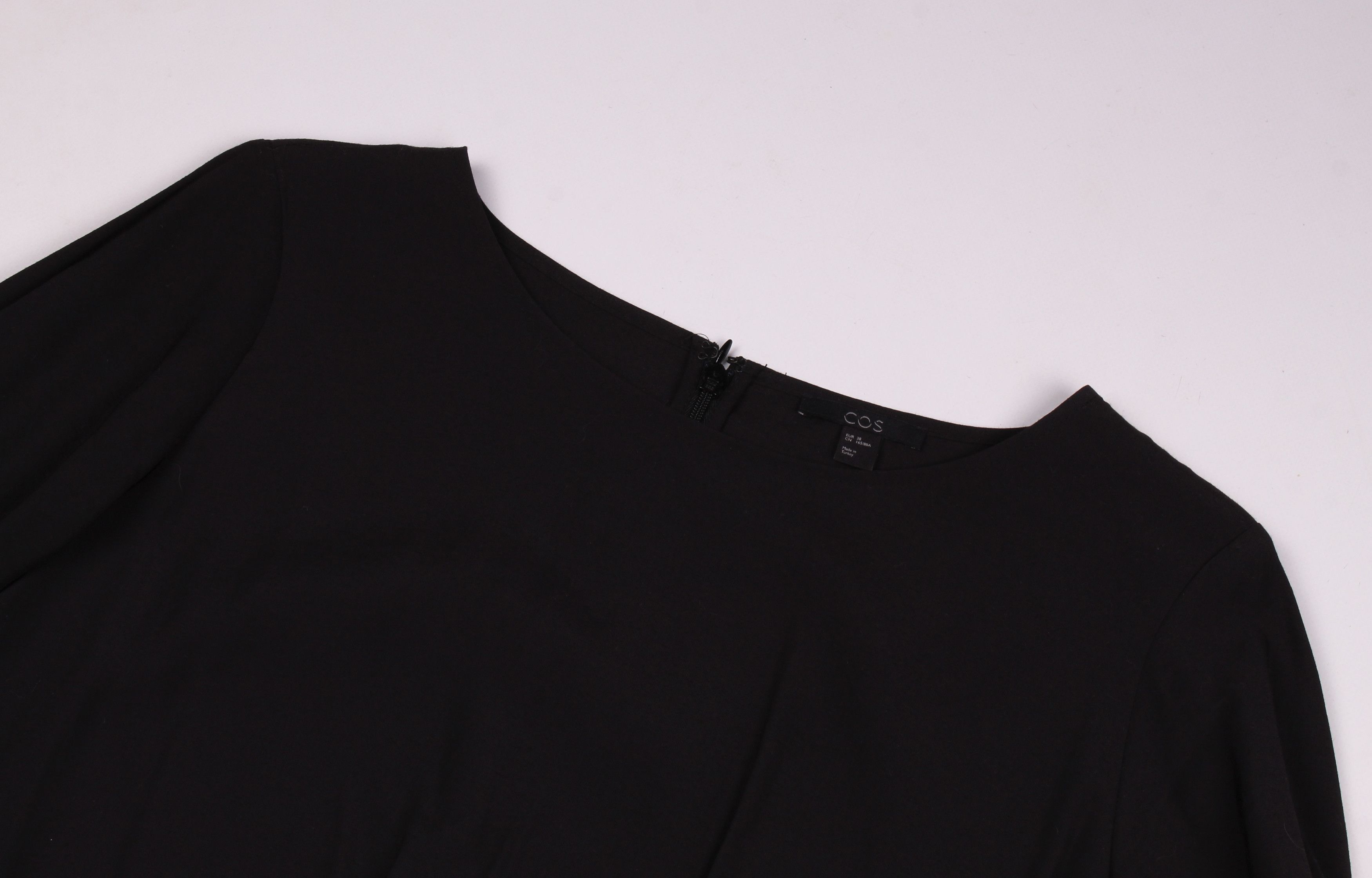 Cos COS Avant Garde Textured 3/4 Sleeve Blouse Size M / US 6-8 / IT 42-44 - 5 Thumbnail
