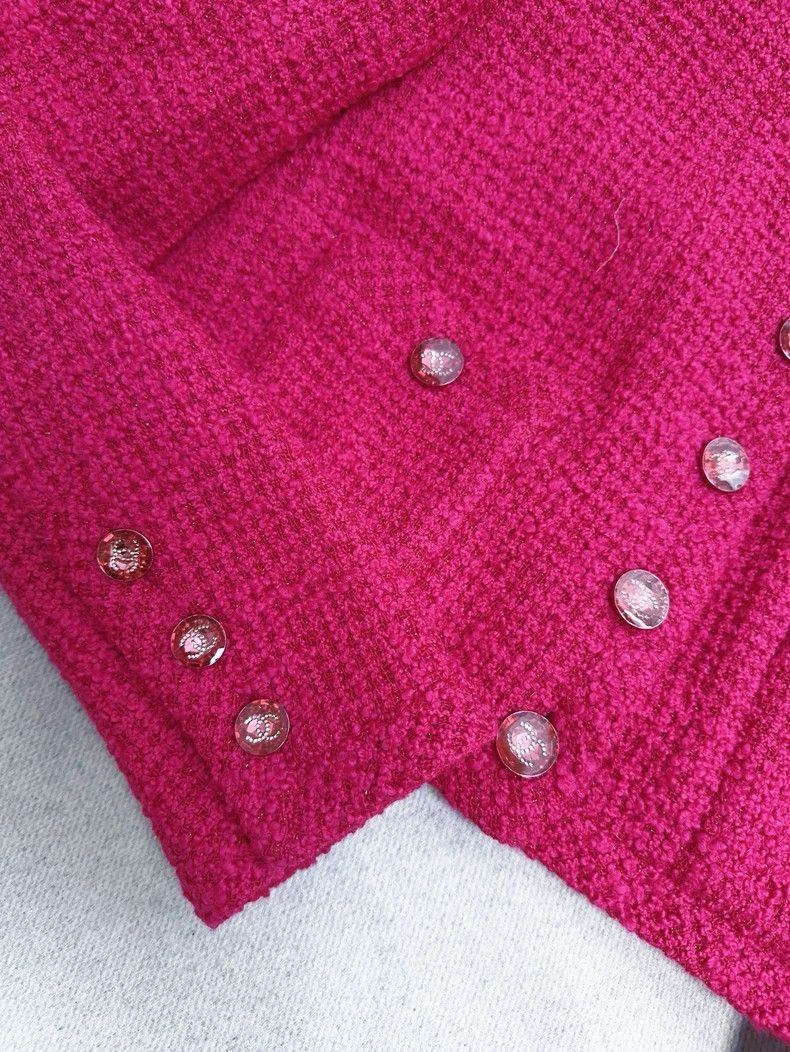 Chanel Chanel 21K Pink Crystal Button Cropped Jacket Size M / US 6-8 / IT 42-44 - 4 Thumbnail