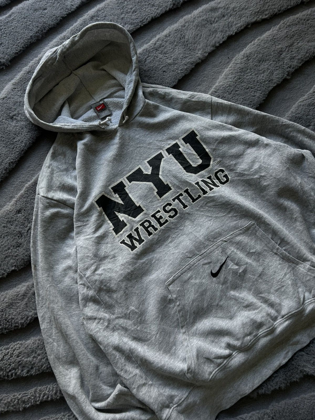 Nike × Vintage Vintage 90s Nike New Your University Wrestling Team Hoodie Size US XL / EU 56 / 4 - 2 Thumbnail