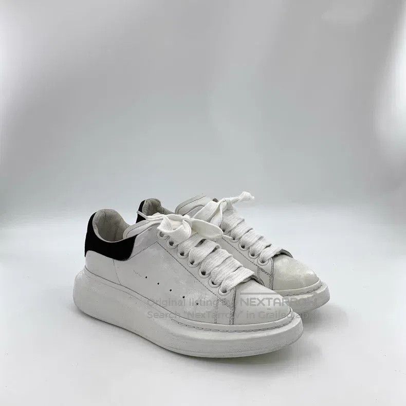 Alexander McQueen Alexander Mcqueen White and black tailed casual flat sneak Size US 6 / IT 36 - 2 Thumbnail