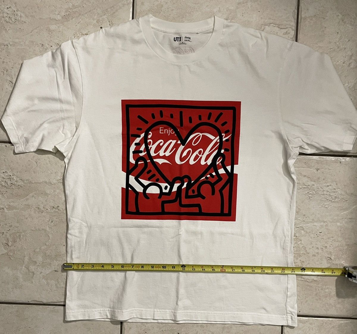 Uniqlo UNIQLO Keith Haring X Coca-Cola T shirt Size US XL / EU 56 / 4 - 3 Thumbnail