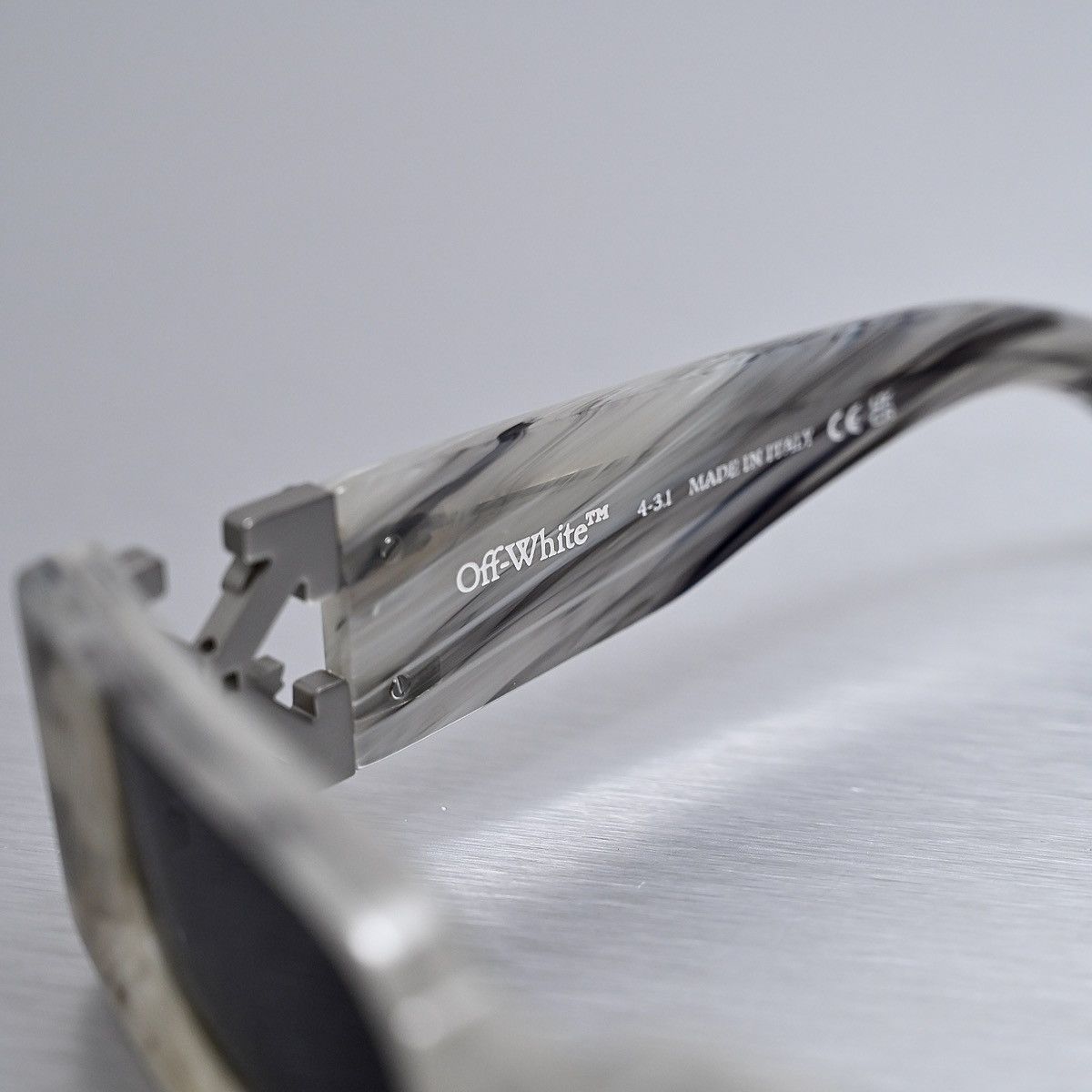 Off-White OFF WHITE ROMA SUNGLASSES Size ONE SIZE - 4 Thumbnail
