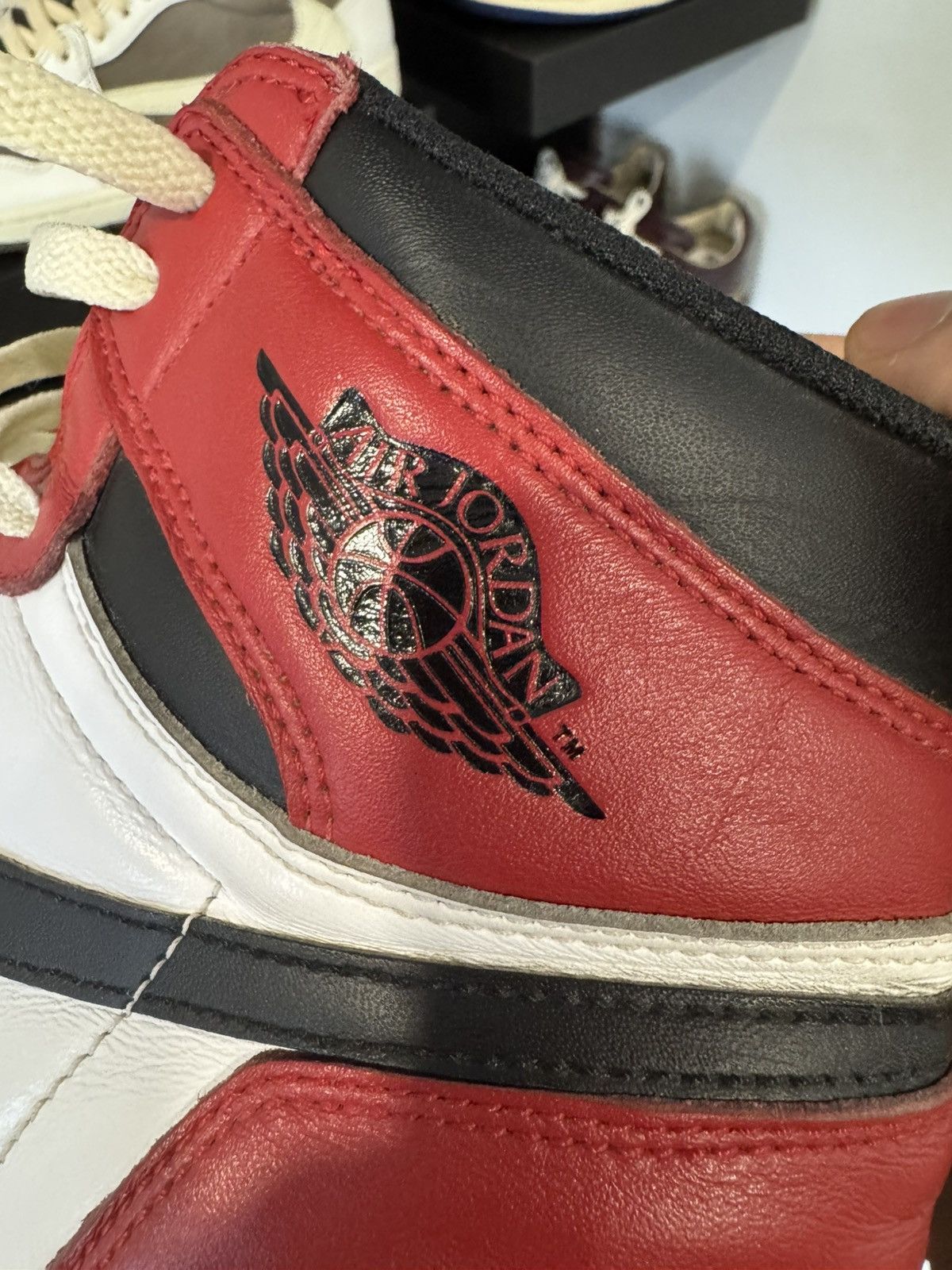 Jordan Brand Jordan 1 Chicago 2015 Size US 11 / EU 44 - 7 Thumbnail