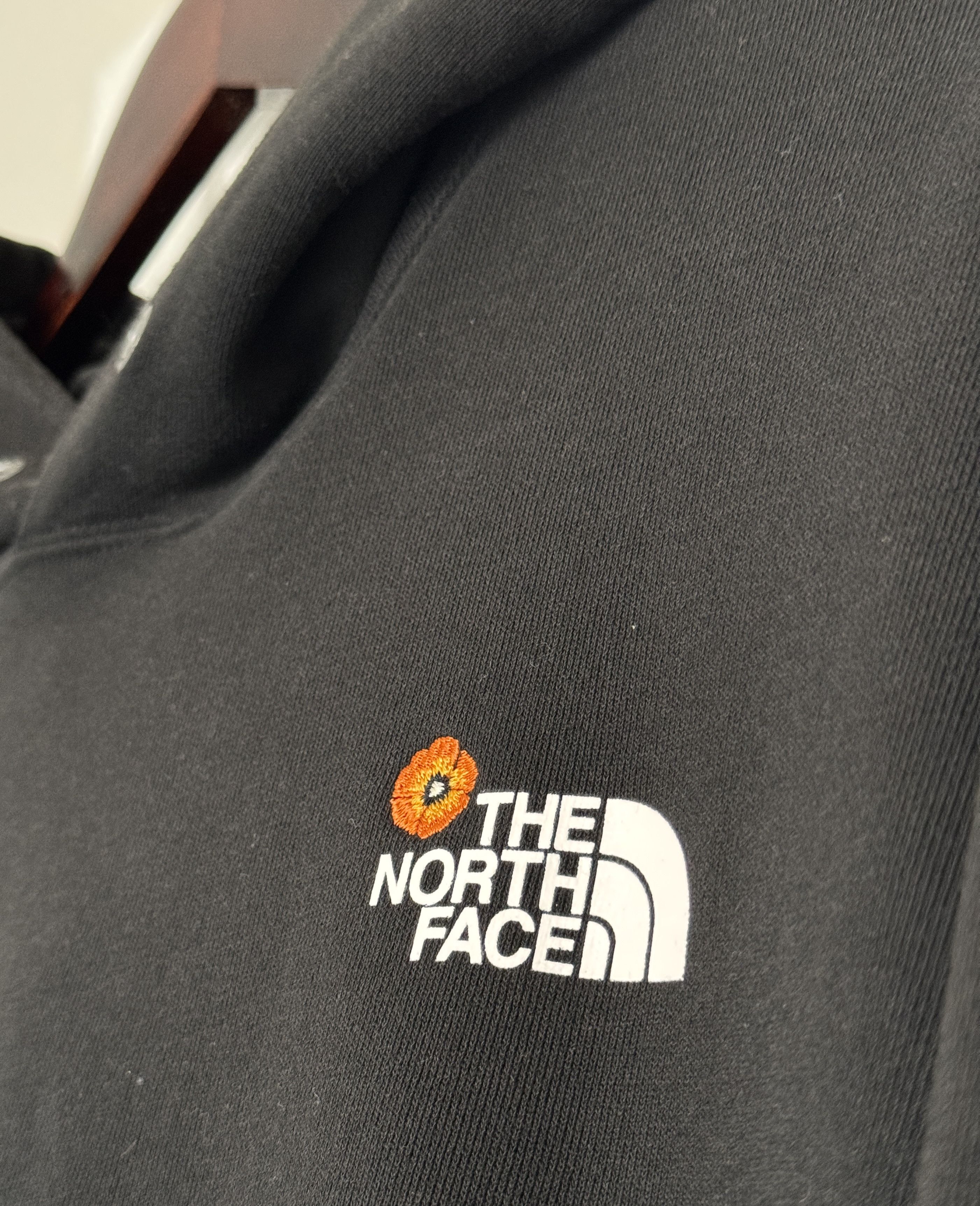 The North Face Japan Exclusive North Face Ginza Hoodie Floral Sweatshirt Size US L / EU 52-54 / 3 - 3 Thumbnail