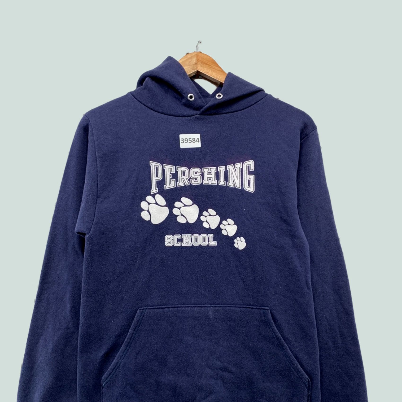Jerzees VINTAGE Pershing School Hoodie Mens Small Blue Paw Print Graphic USA 90s Hoodie Mens S Blue Paw Print 90s School VTG 90s USA Size US S / EU 44-46 / 1 - 1 Thumbnail