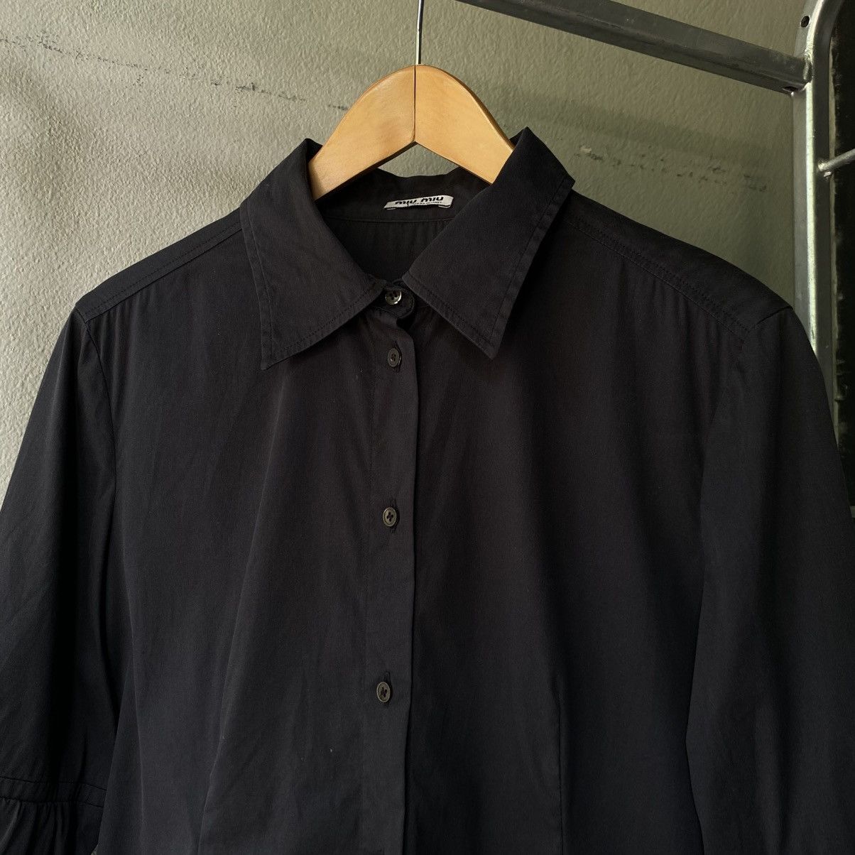 Miu Miu MiuMiu Black Puff-Sleeve Button-Up Shirt. Size S / US 4 / IT 40 - 3 Thumbnail