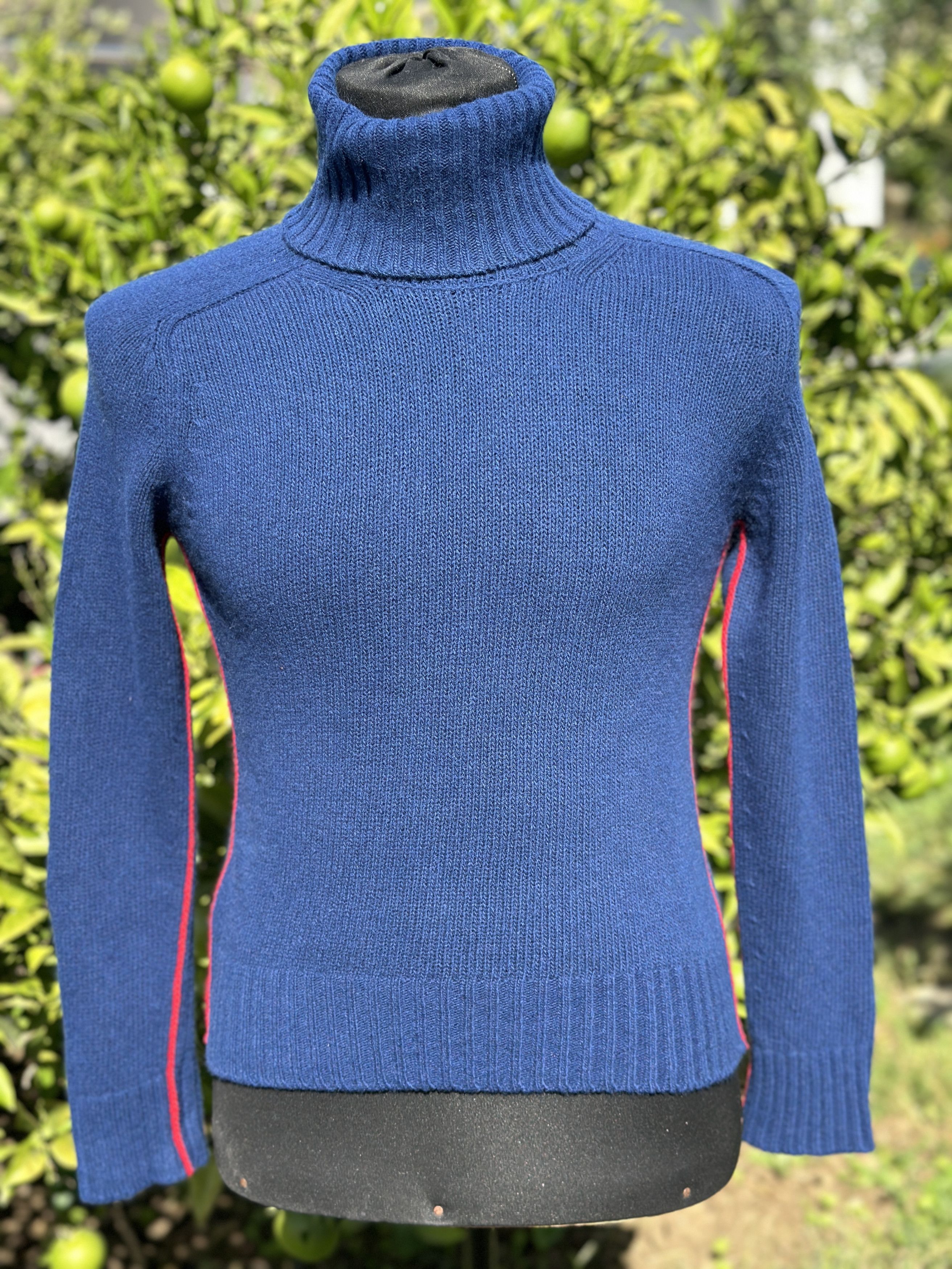 Prada Milano Cashmere Turtleneck Red Piping Size 40 IT Xs S Size S / US 4 / IT 40 - 1 Thumbnail
