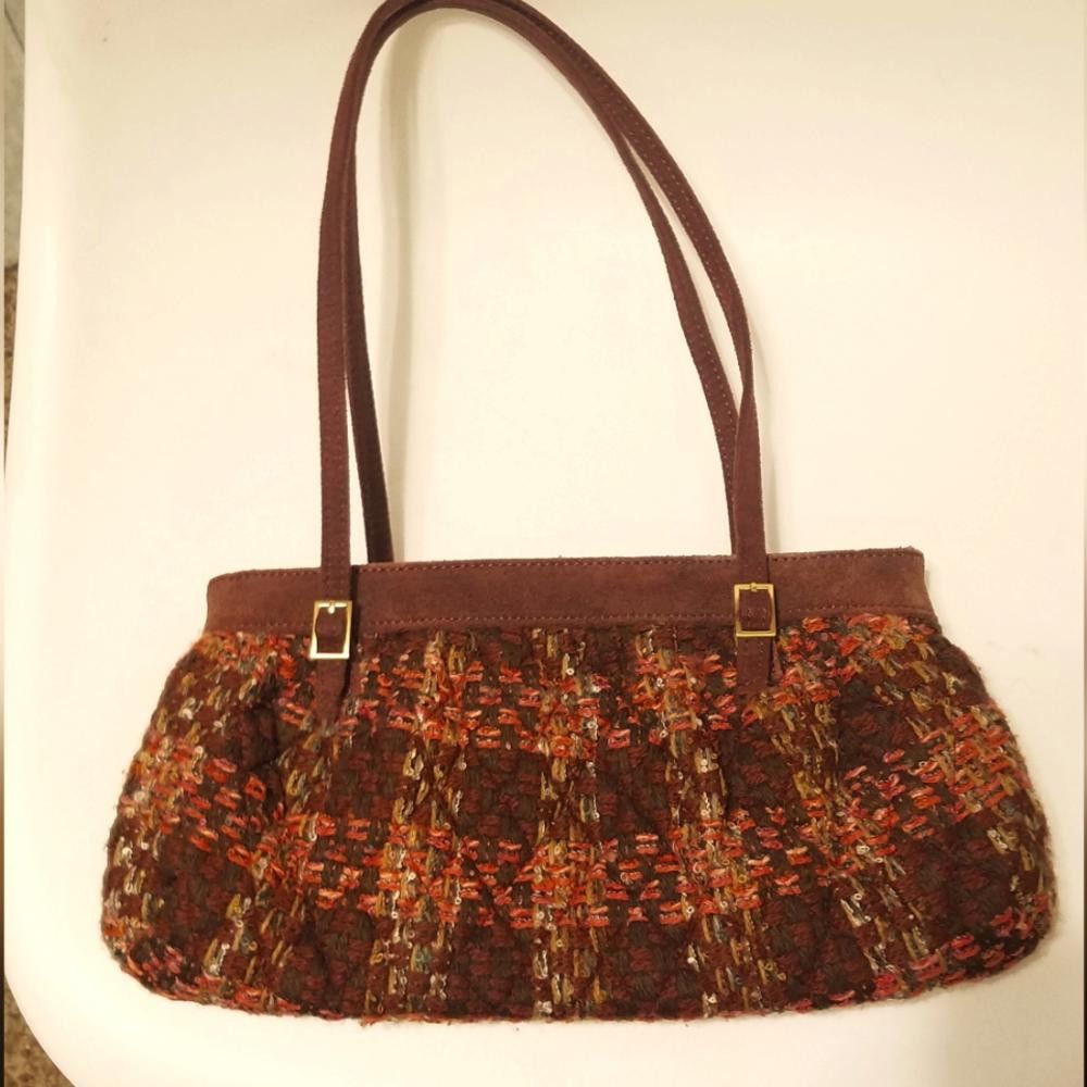 Designer Vera Br Autumnal Textured Shoulder Bag in Brown and Rust Size ONE SIZE - 1 Thumbnail