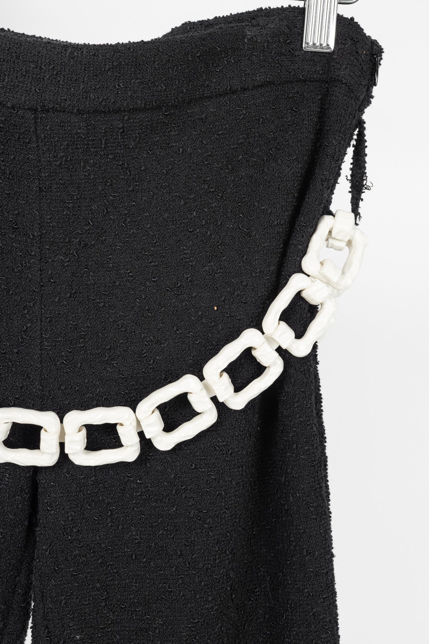 Moschino Moschino Cheap and Chic Boucle-Knit Chain-Belt Skinny Pants Size 27" / US 4 / IT 40 - 4 Thumbnail