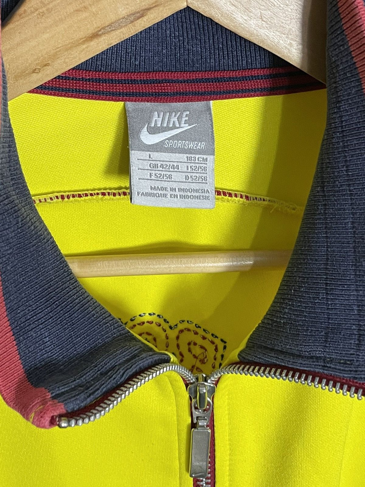 Nike Vintage Nike Barcelona Track Jacket Soccer Jersey Blokecore Size US L / EU 52-54 / 3 - 16 Thumbnail