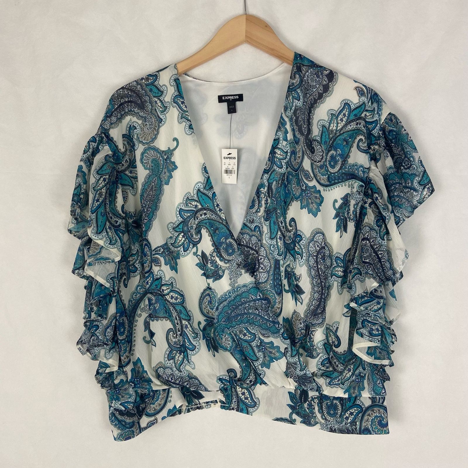 Express NWT Express V Neck Crop Top Size Large Size L / US 10 / IT 46 - 9 Thumbnail