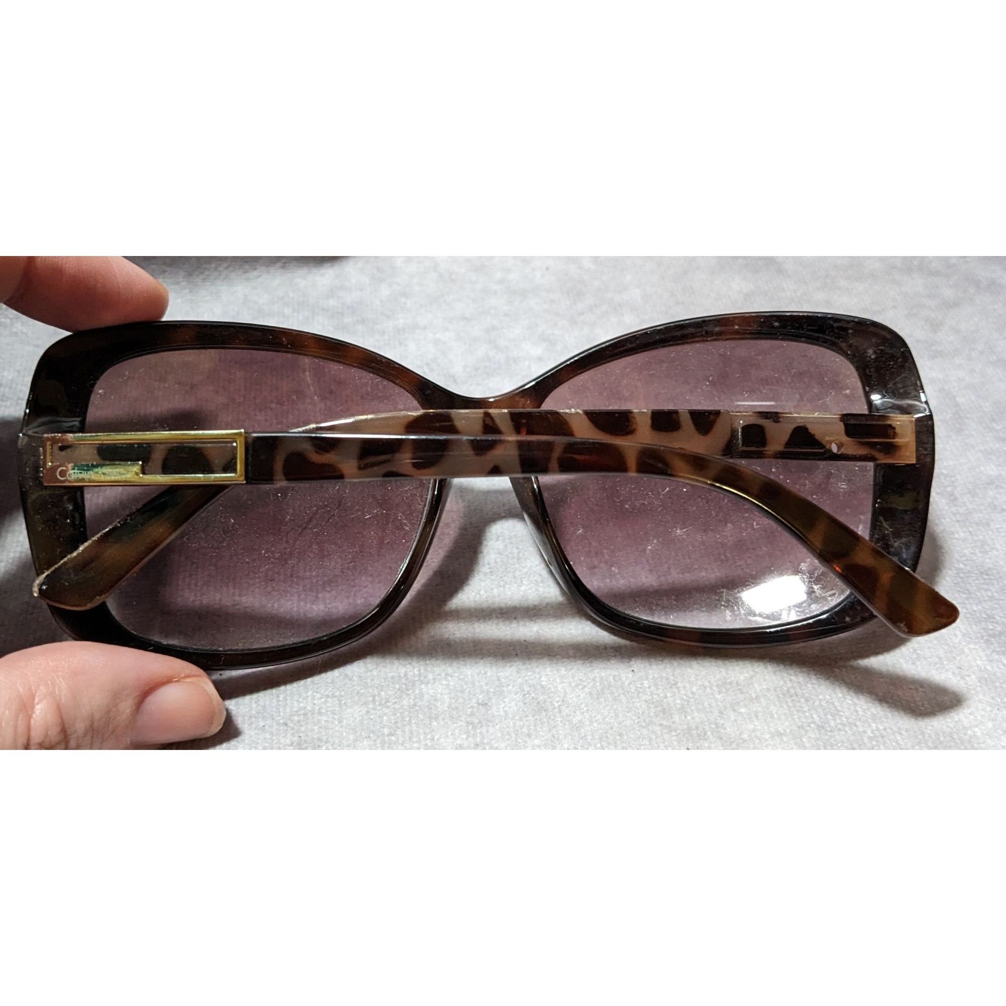Calvin Klein Calvin Klein Preppy Tortoise Butterfly Frame Sunglasses Size ONE SIZE - 8 Thumbnail