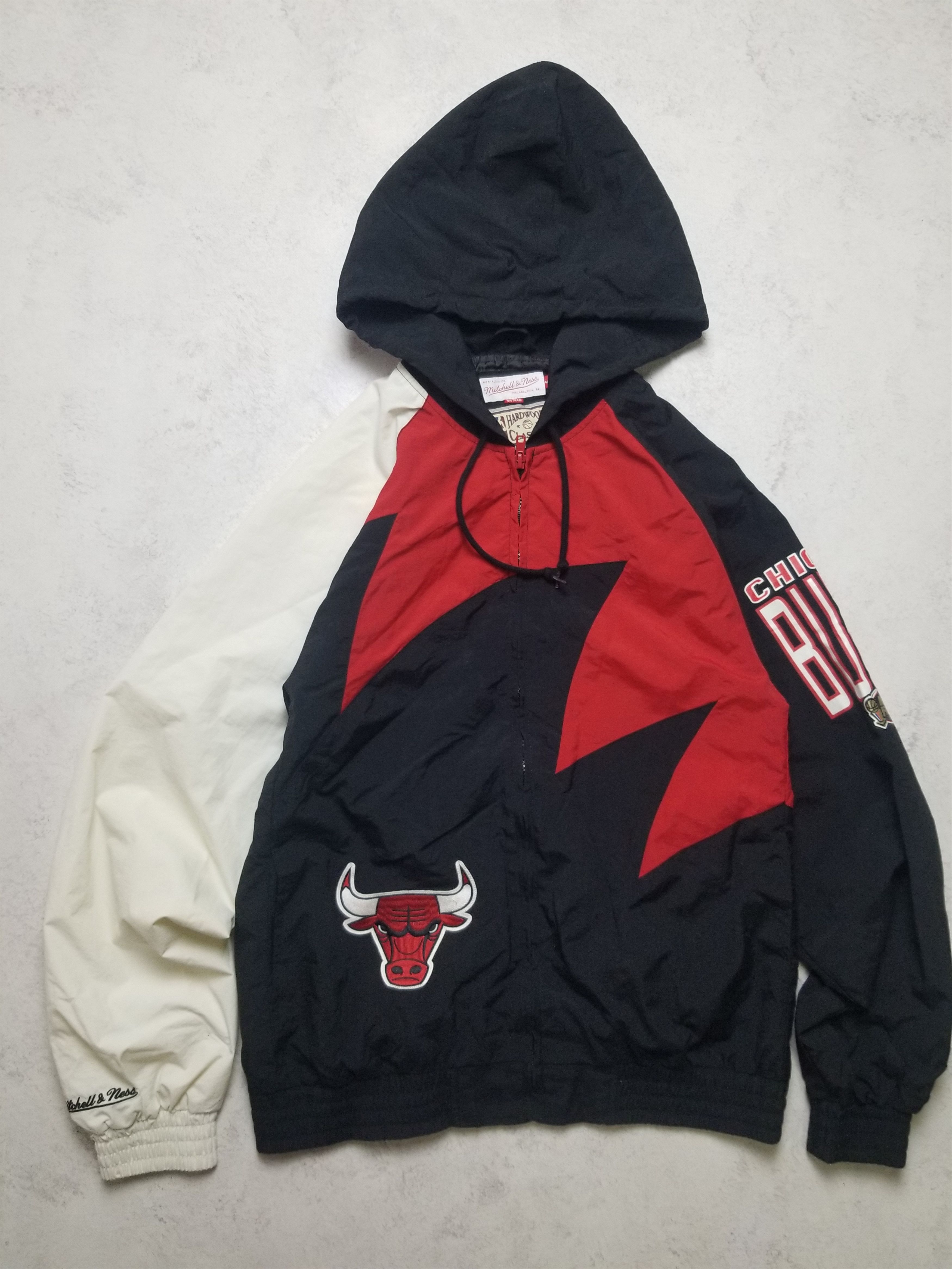 Chicago Bulls 1998 Finals Mitchell & Ness Shark Tooth Jacket