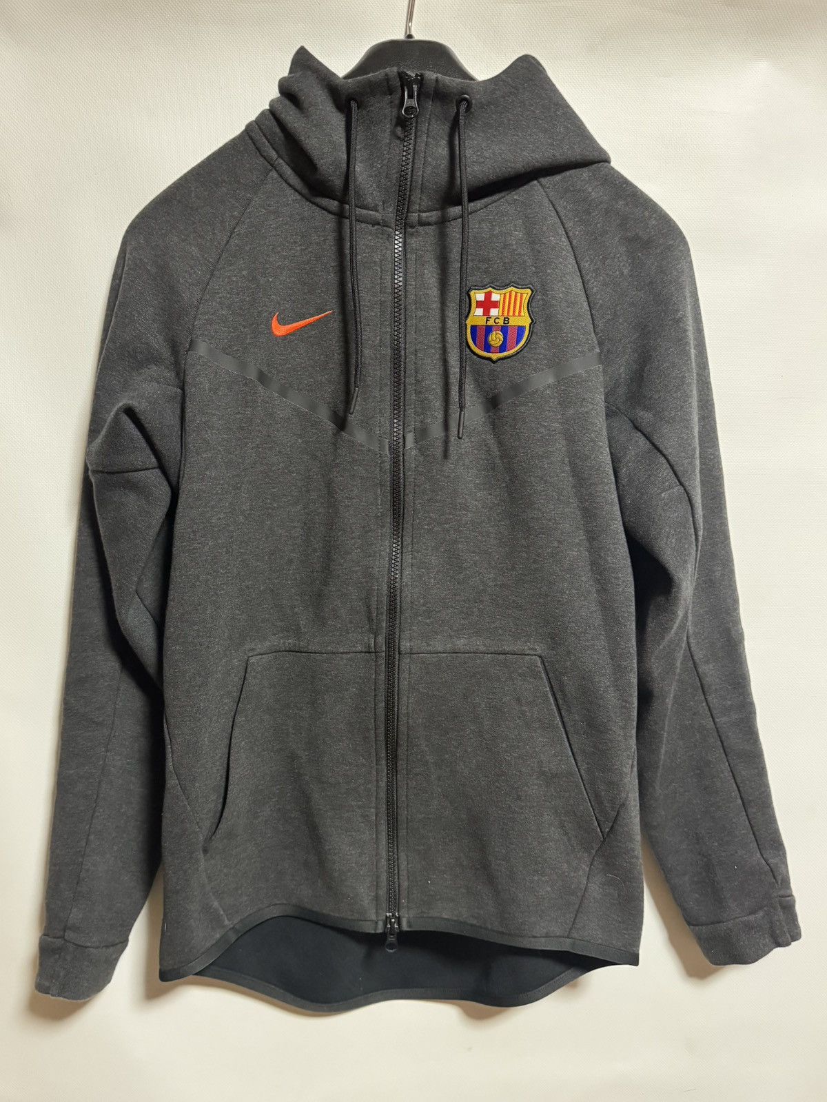 FC BARCELONA 2017-2018 Nike Tech Fleece Jacket Size S