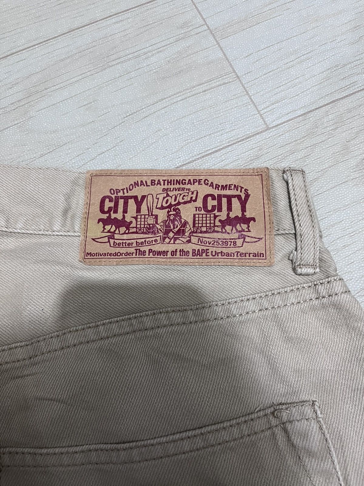Bape Vintage Bape jeans embroidered logos Size US 33 - 5 Thumbnail