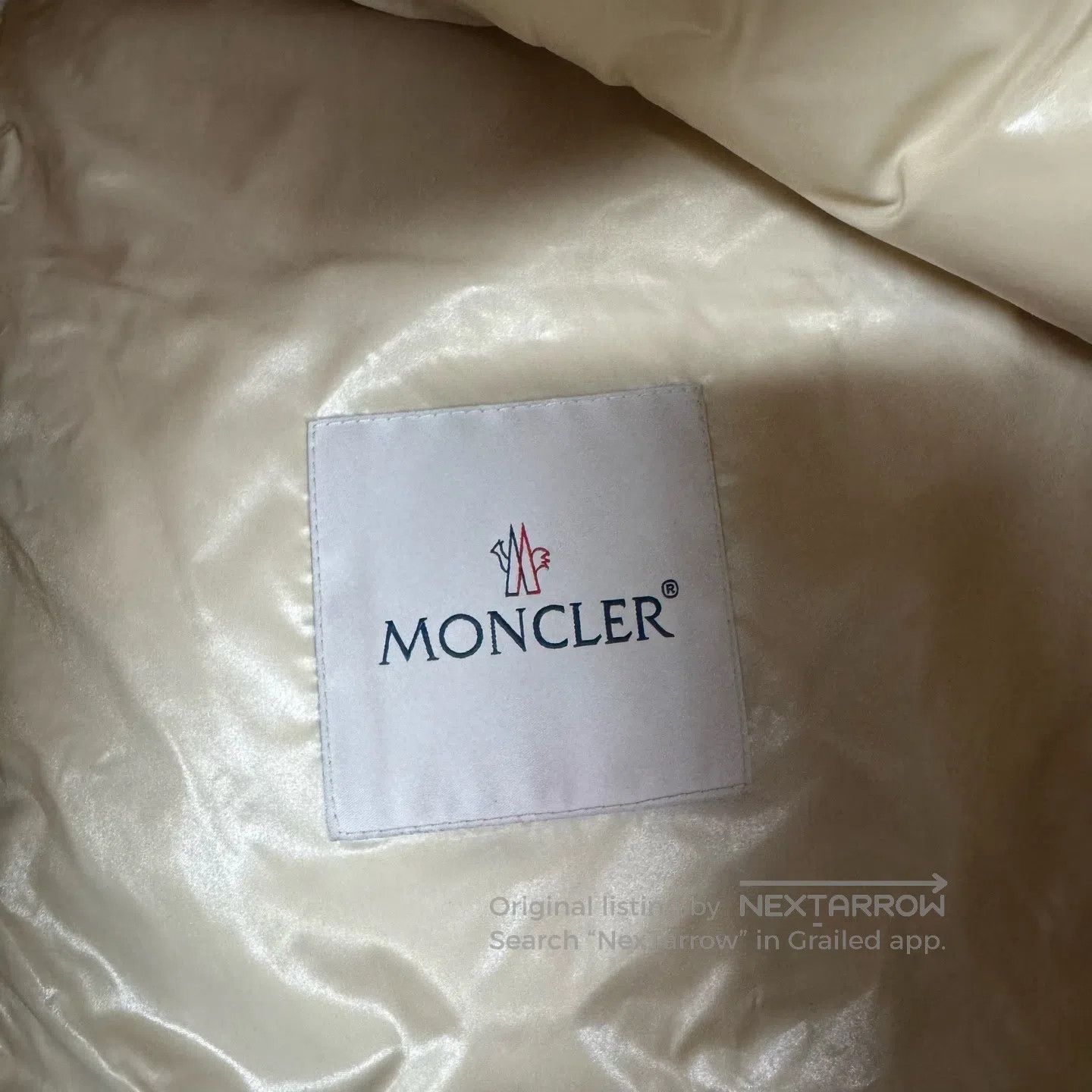 Moncler Moncler Abbadia – Light beige short down jacket with a sta Size US M / EU 48-50 / 2 - 6 Thumbnail