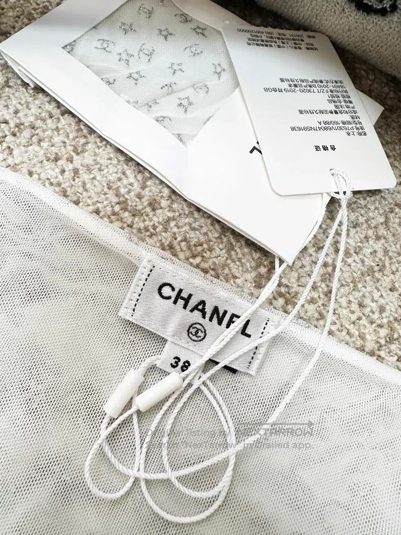 Chanel Chanel Mulberry silk full print silver double c small logo Size XS / US 0-2 / IT 36-38 - 5 Thumbnail