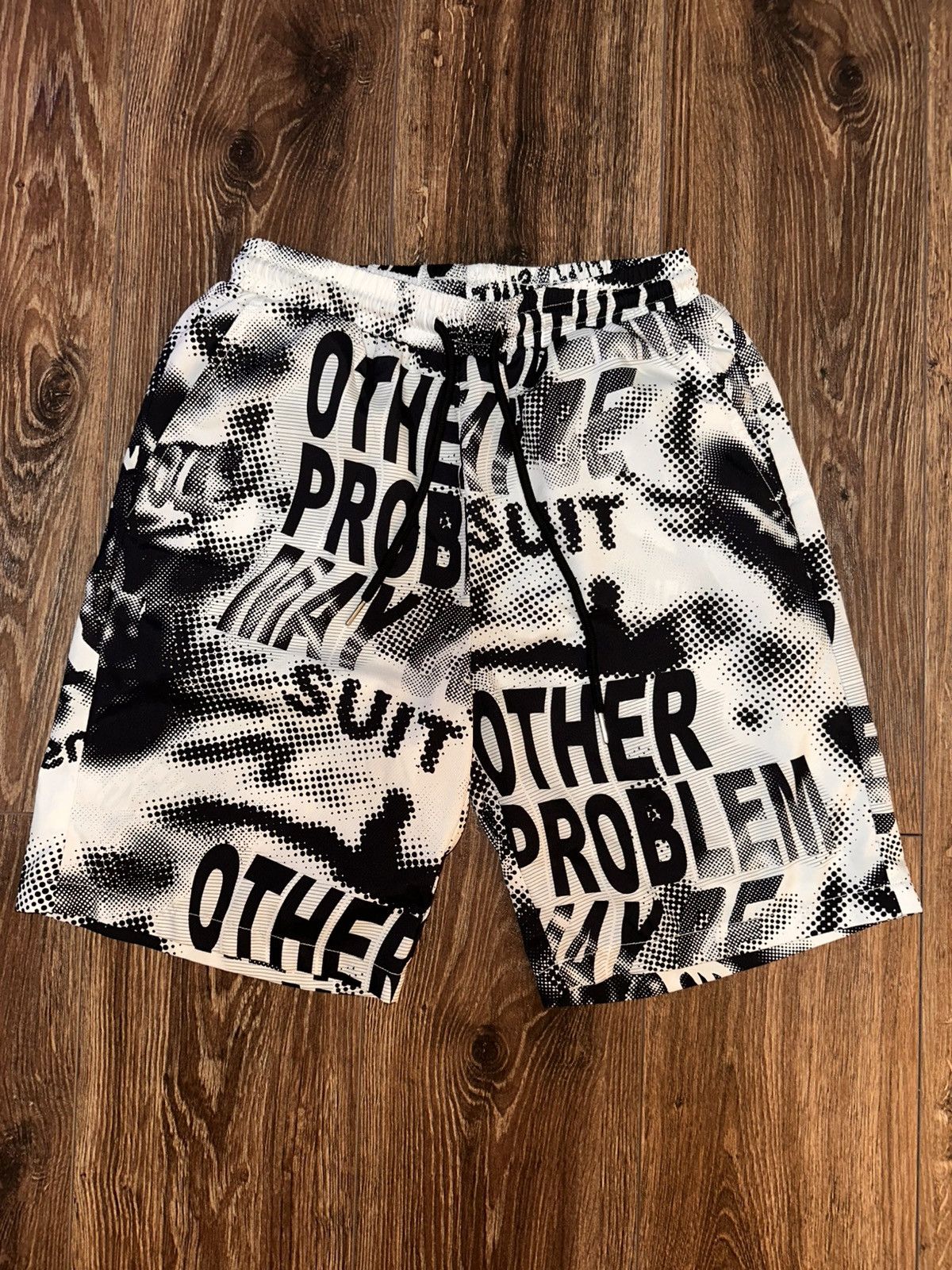 Other Graphic Shorts Size US 32 / EU 48 - 1 Thumbnail