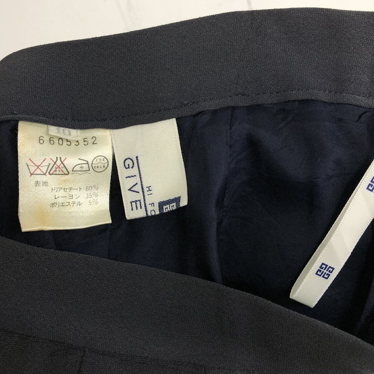 Givenchy Givenchy Hi Formal Skirt Size 26" / US 2 / IT 38 - 3 Thumbnail