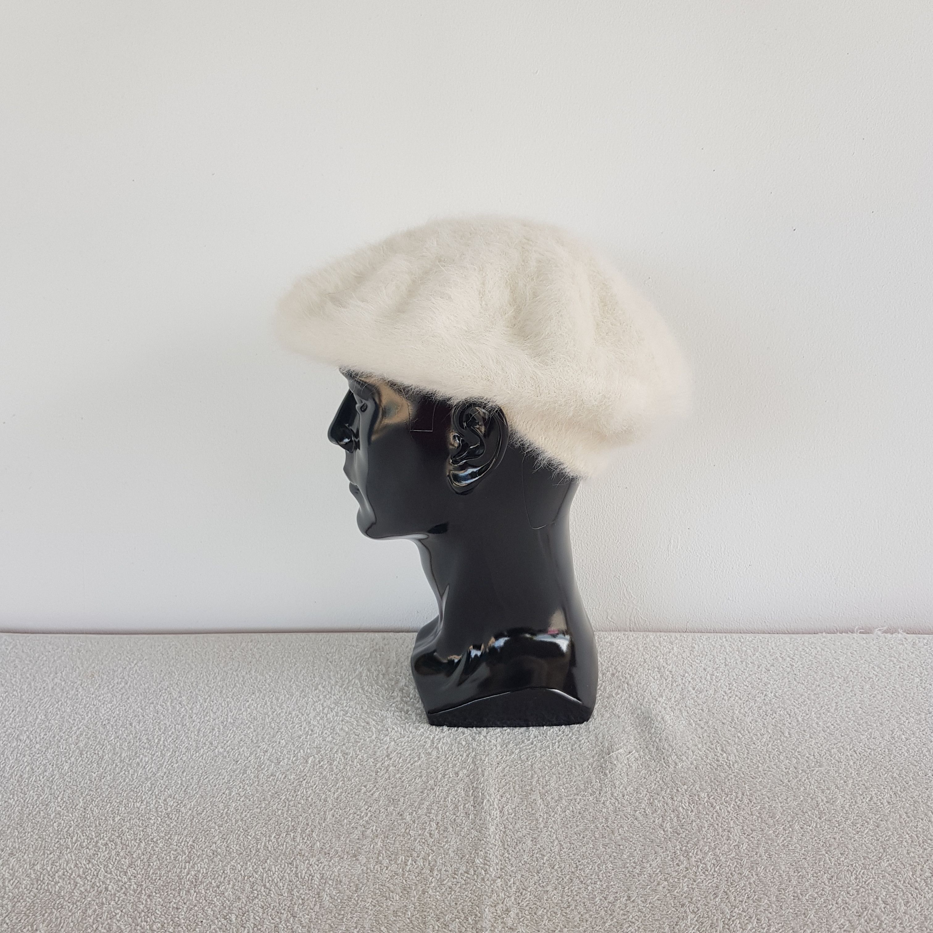 BEAUTY&YOUTH Vintage Beauty Youth Fur Barrett Beanie Snow Caps Hats. Size ONE SIZE - 4 Thumbnail