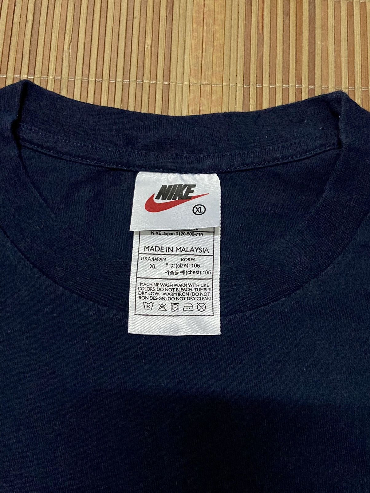 Nike × Vintage VINTAGE NIKE SWOOSH TEE Size US XL / EU 56 / 4 - 14 Thumbnail