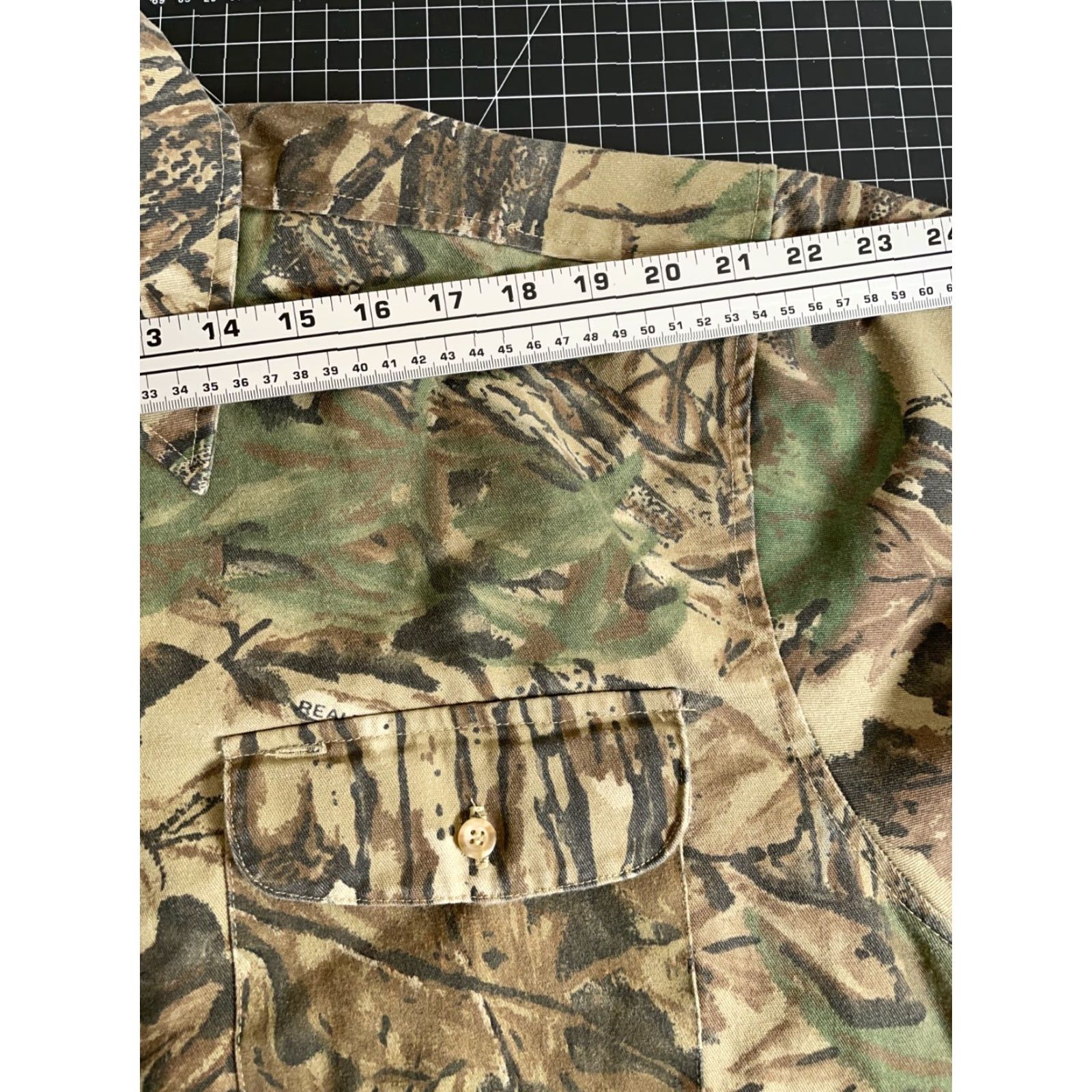 Realtree VINTAGE Master Sportsman Camouflage Long Sleeve Shirt Men Adult Large Fall Winter Green 90s Outdoors Hunters Size US L / EU 52-54 / 3 - 7 Thumbnail