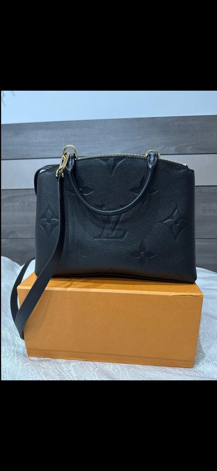 Louis Vuitton Louis Vuitton Petit Palais (M58916) Size ONE SIZE - 5 Thumbnail