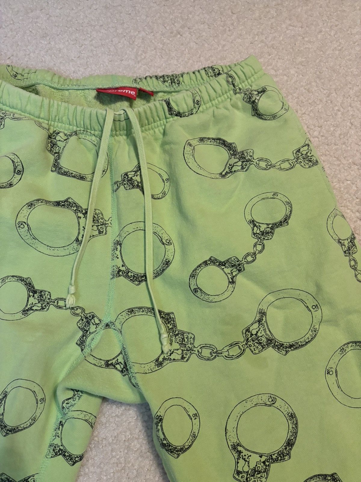 Supreme Supreme Handcuffs Sweatpants Bright Green Size US 36 / EU 52 - 2 Thumbnail